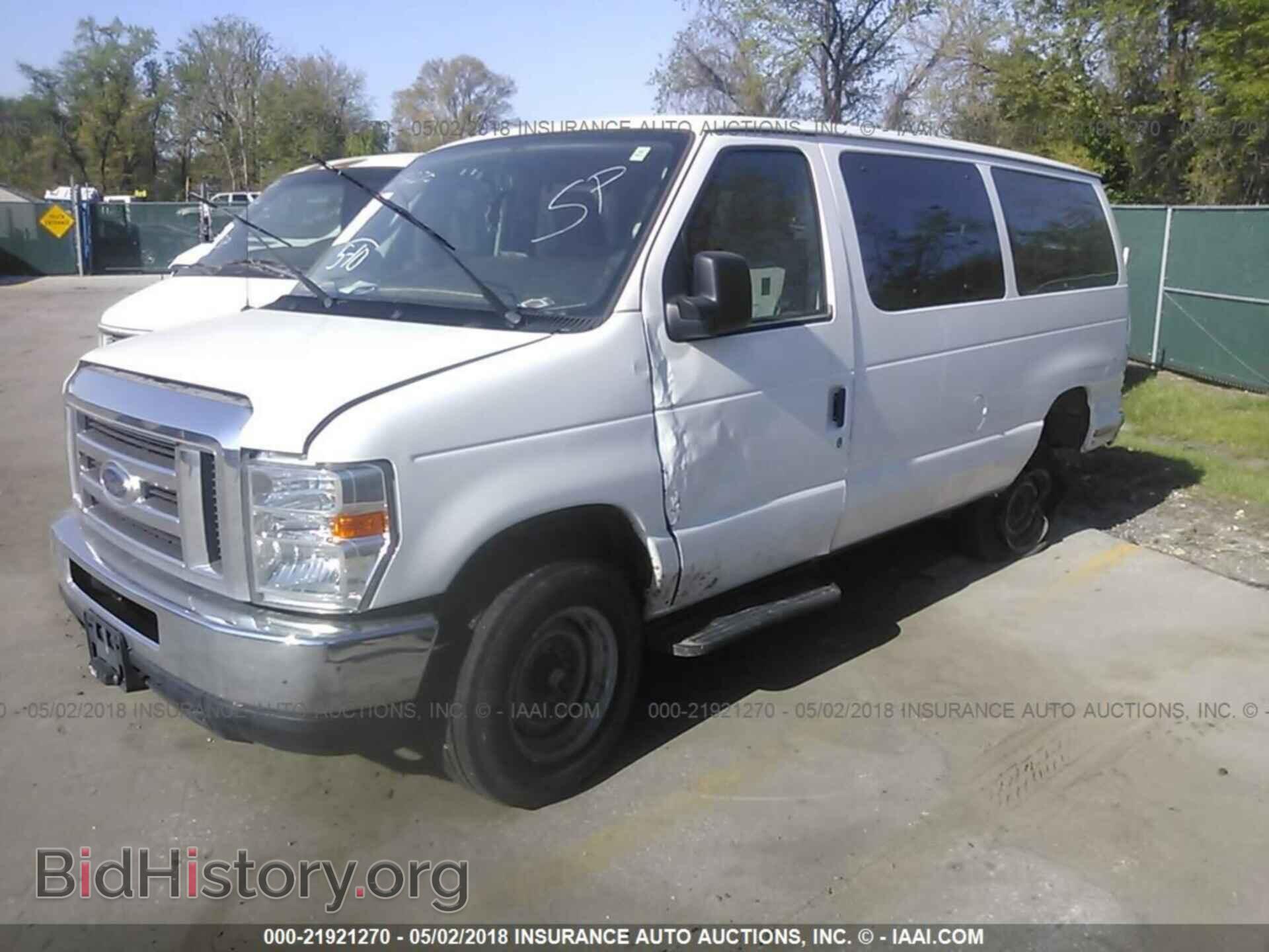 2012 Ford Econoline - VIN: 1FBNE3BL7CDA89311 - Фото 2
