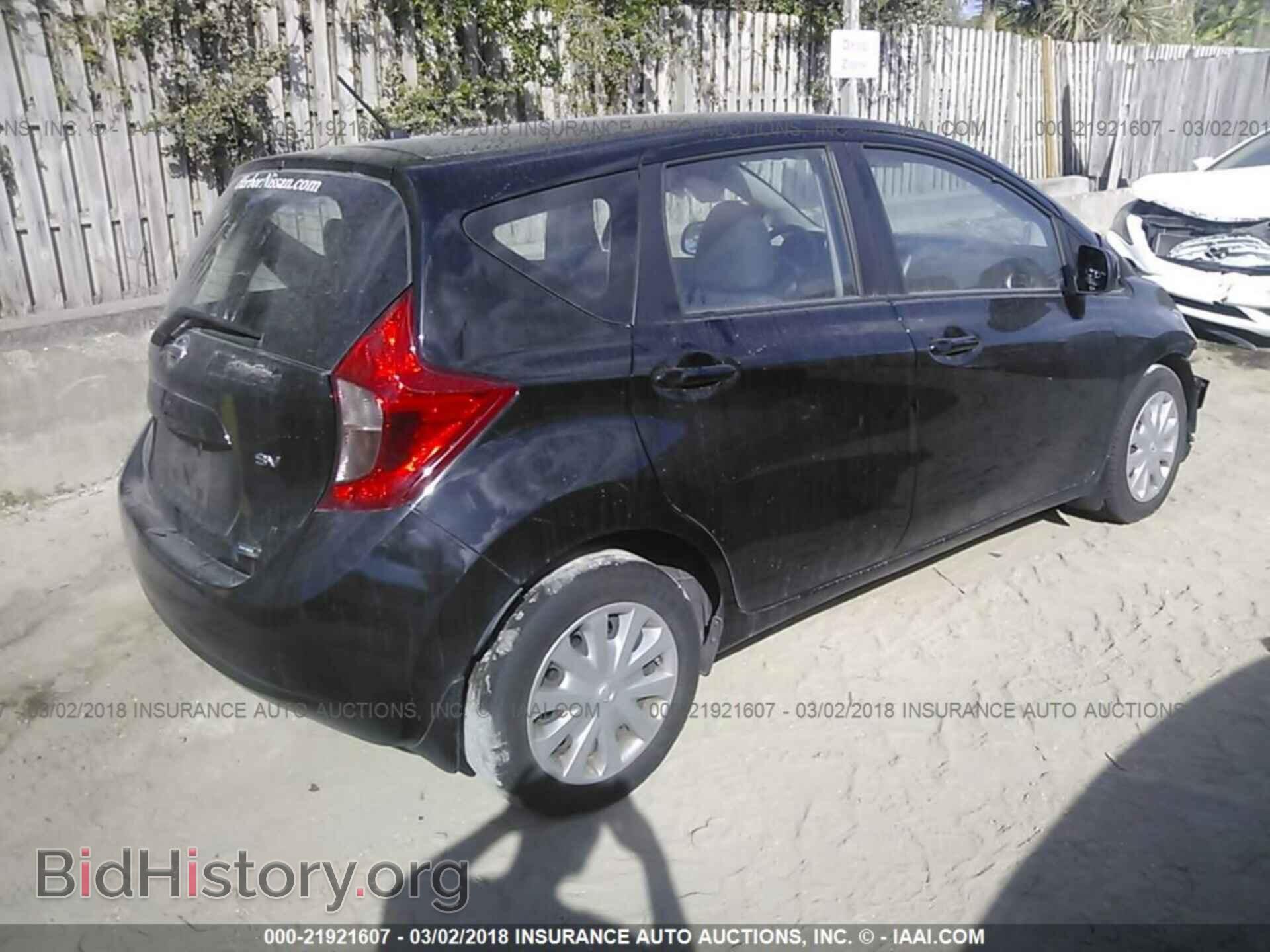 2014 Nissan Versa note - VIN: 3N1CE2CP0EL358067 - Photo 4