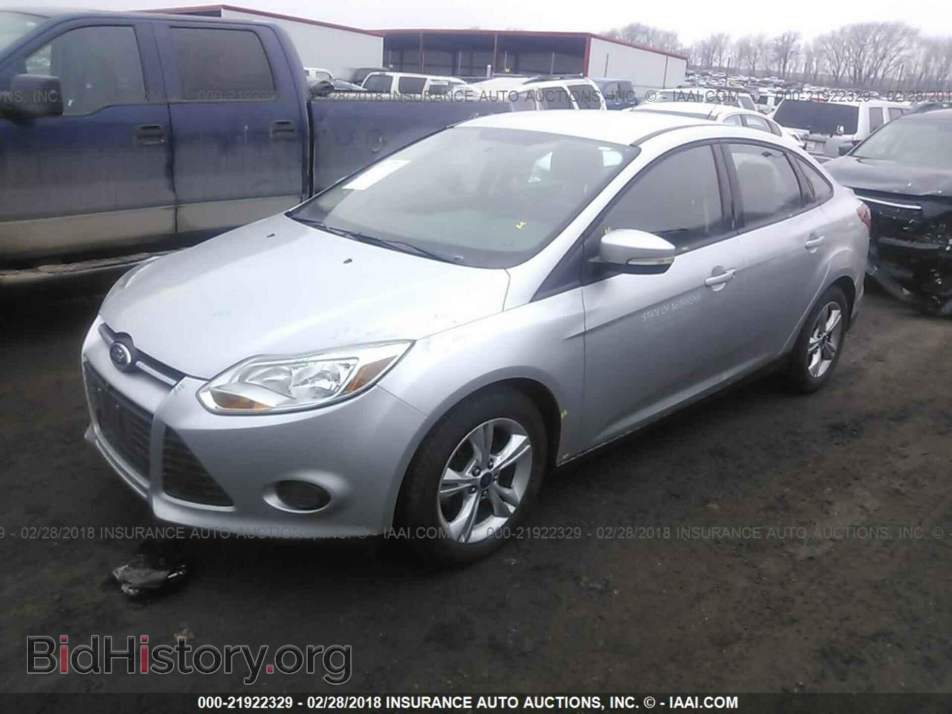 2013 Ford Focus - VIN: 1FADP3F2XDL124987 - Photo 2