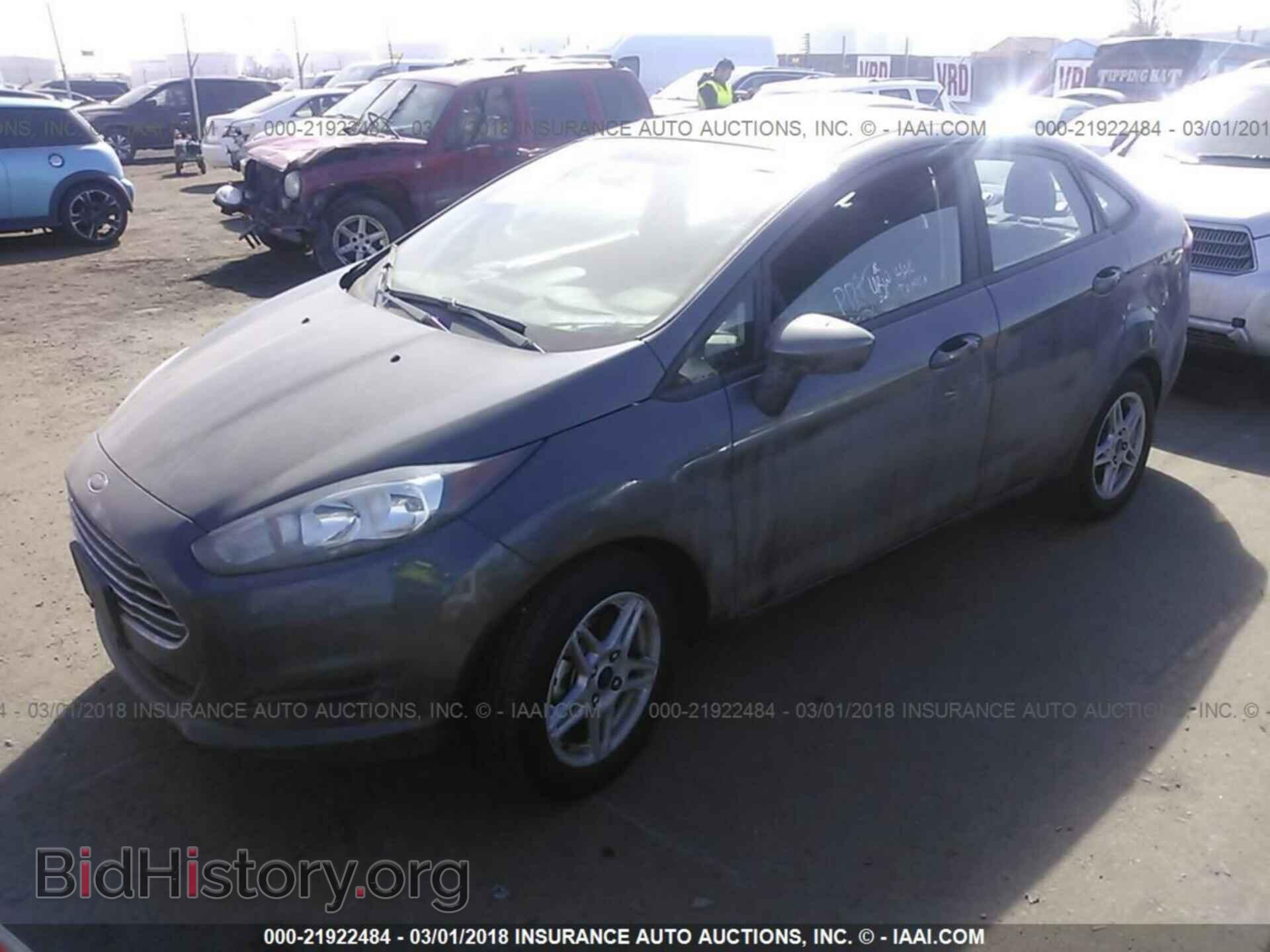 2017 Ford Fiesta - VIN: 3FADP4BJ3HM113613 - Фото 2