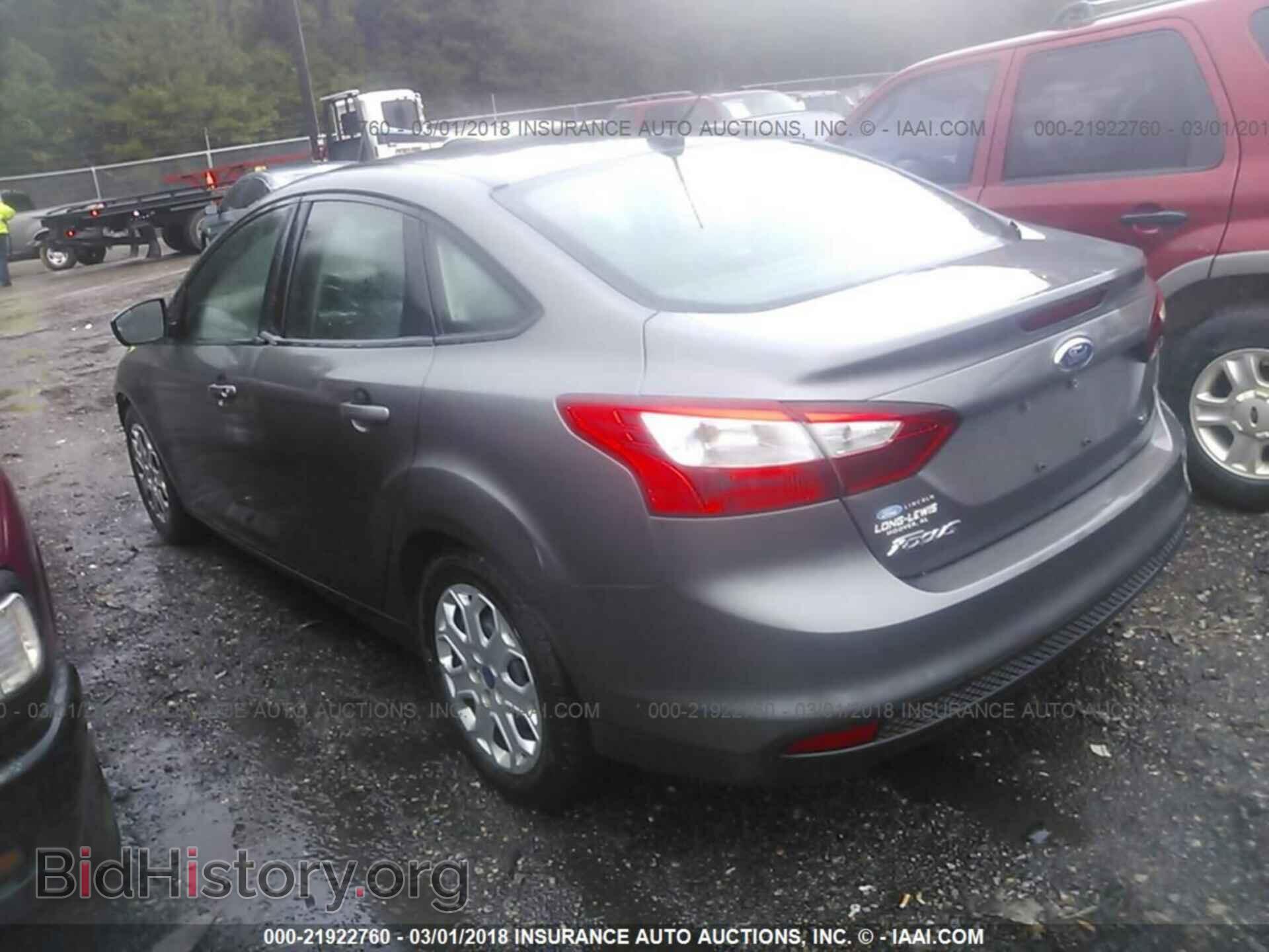 2012 Ford Focus - VIN: 1FAHP3F29CL213577 - Photo 3