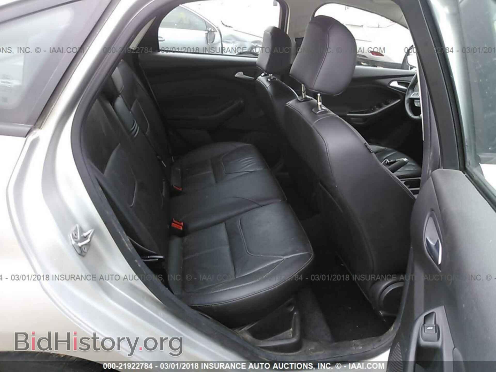 2016 Ford Focus - VIN: 1FADP3F23GL387228 - Фото 8