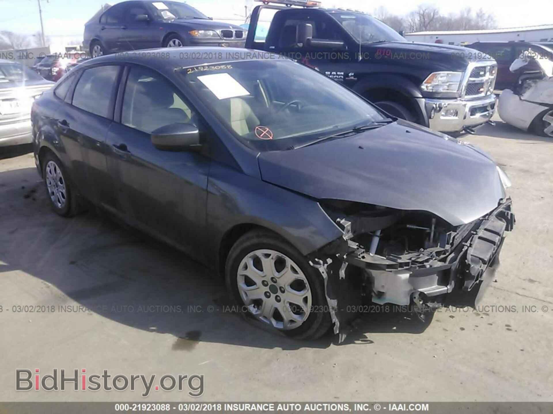 Photo 1FAHP3F29CL476541 - Ford Focus 2012