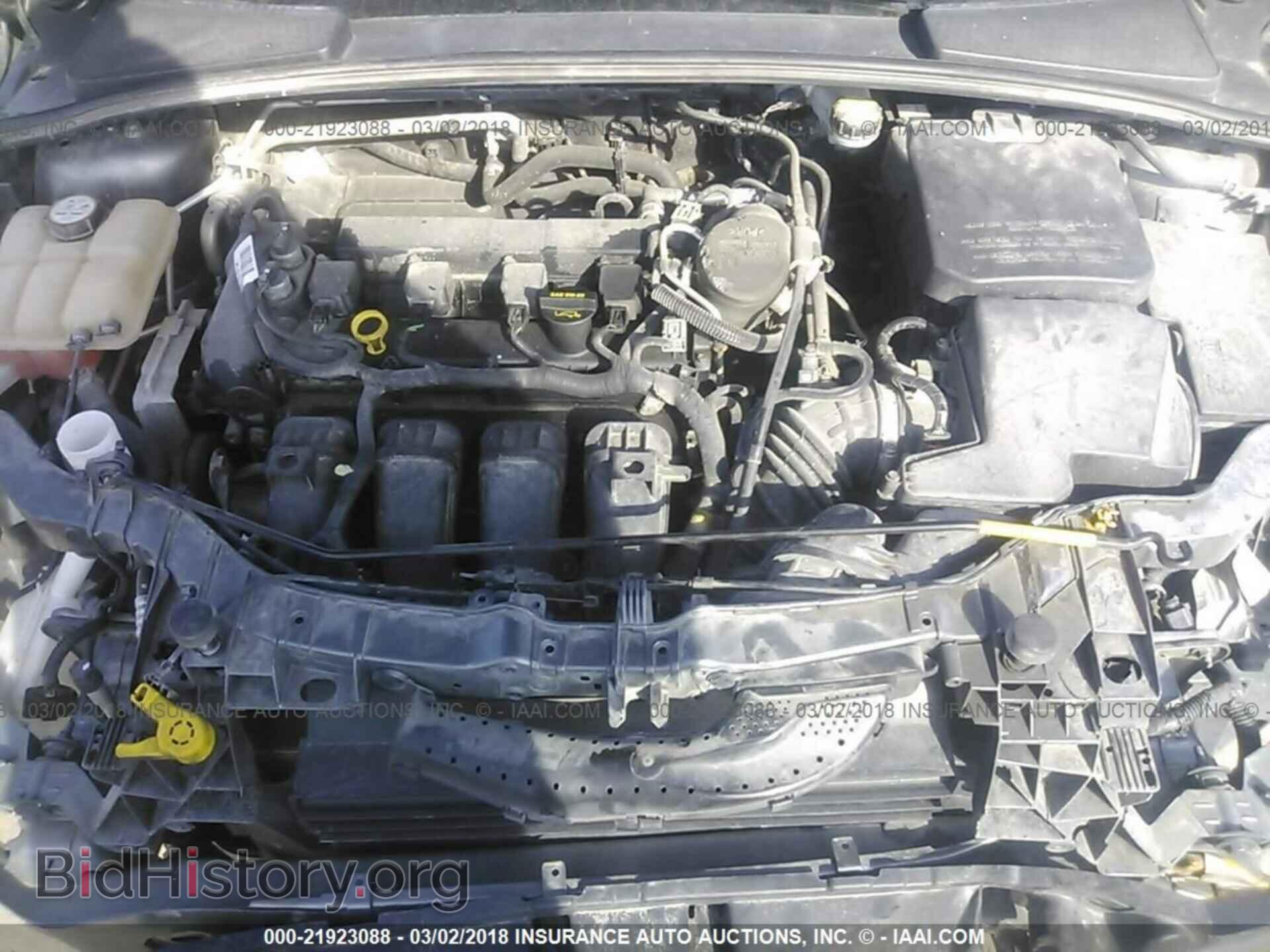 2012 Ford Focus - VIN: 1FAHP3F29CL476541 - Photo 10
