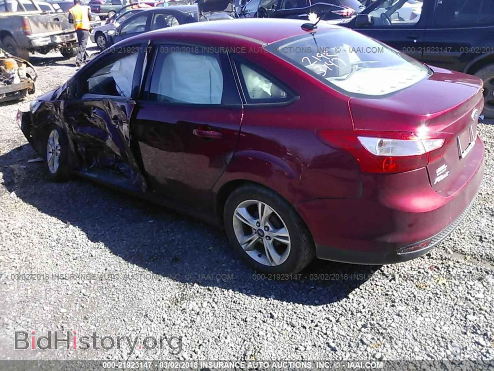 2014 Ford Focus - VIN: 1FADP3F21EL231394 - Фото 3