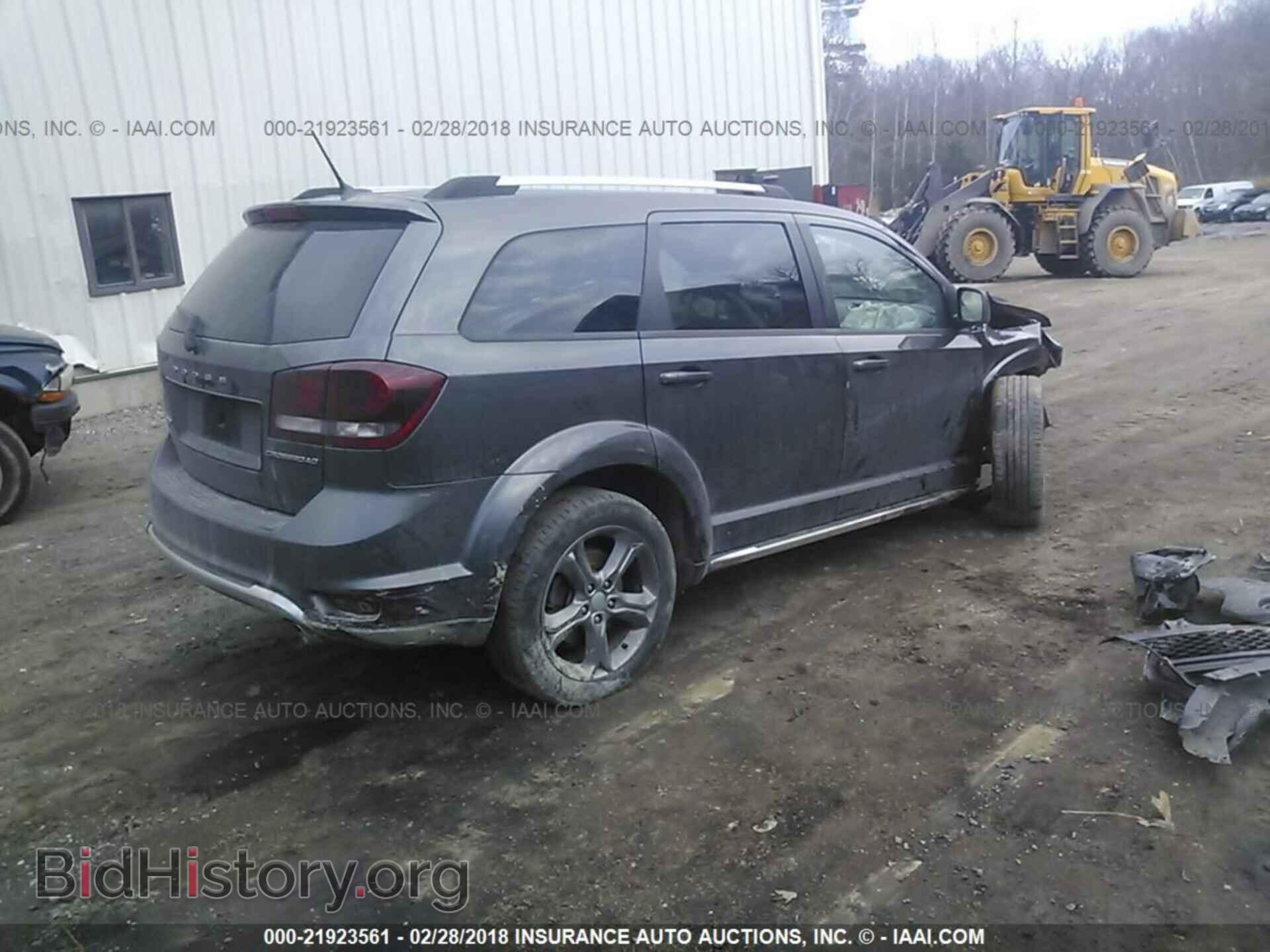 2015 Dodge Journey - VIN: 3C4PDDGG0FT740236 - Photo 4