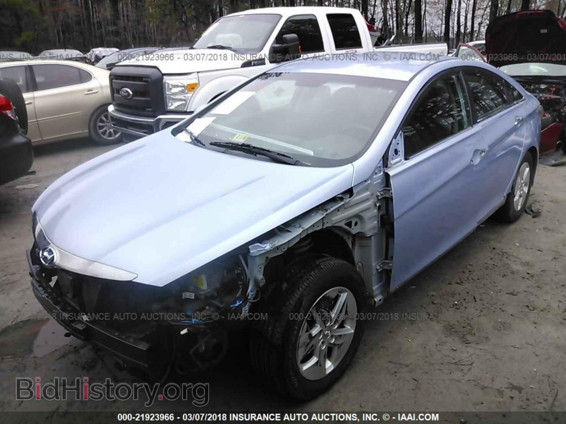 2012 Hyundai Sonata - VIN: KMHEC4A4XCA047990 - Фото 2