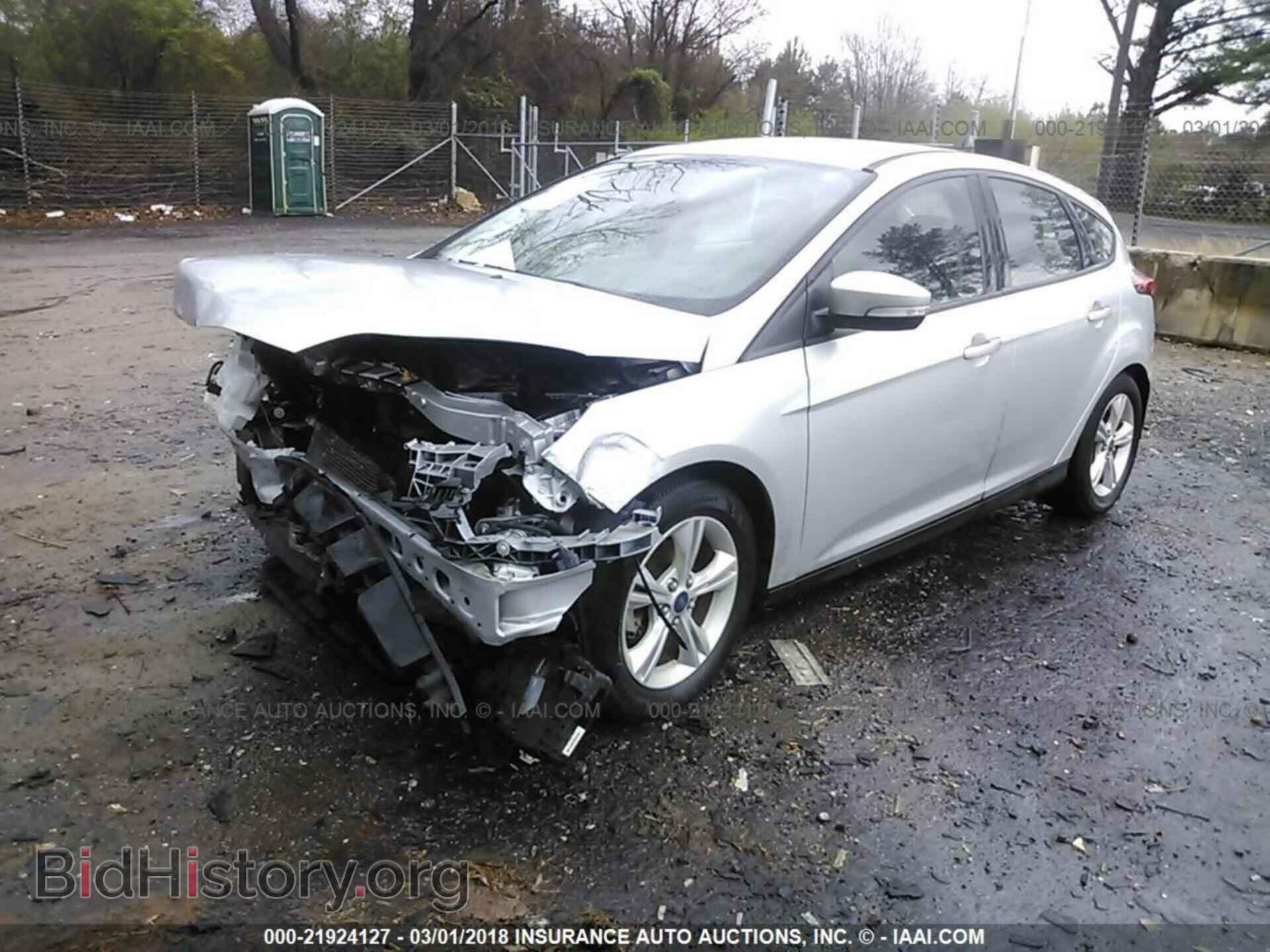 2014 Ford Focus - VIN: 1FADP3K24EL353270 - Фото 2