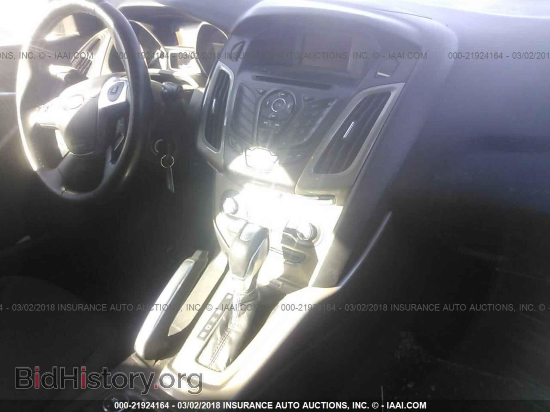 2012 Ford Focus - VIN: 1FAHP3M20CL162036 - Photo 5