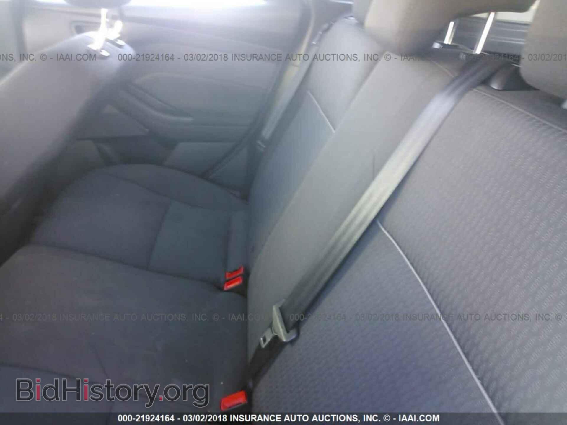 2012 Ford Focus - VIN: 1FAHP3M20CL162036 - Photo 8