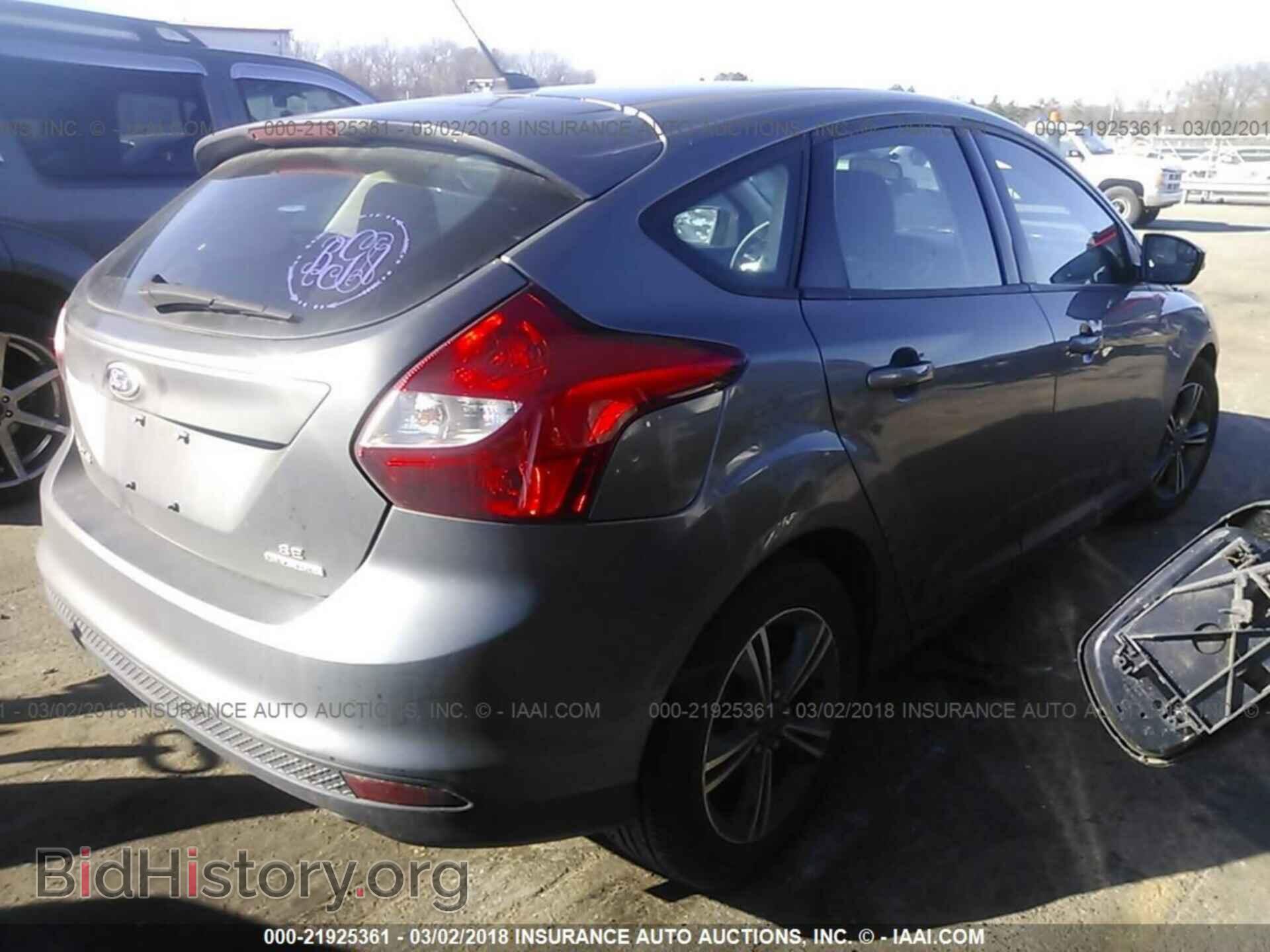 2014 Ford Focus - VIN: 1FADP3K28EL315914 - Photo 4