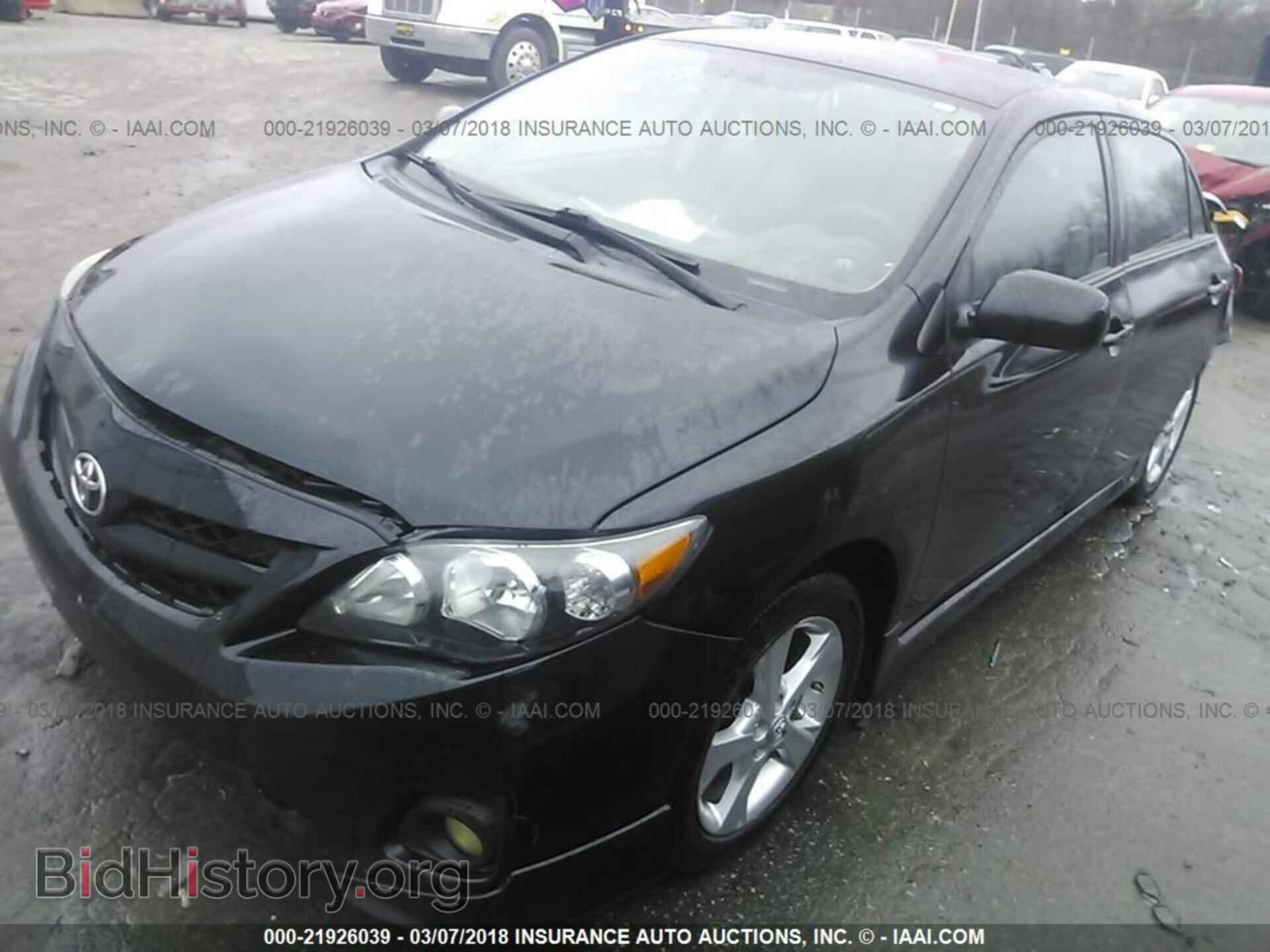 2013 Toyota Corolla - VIN: 5YFBU4EEXDP181158 - Photo 2