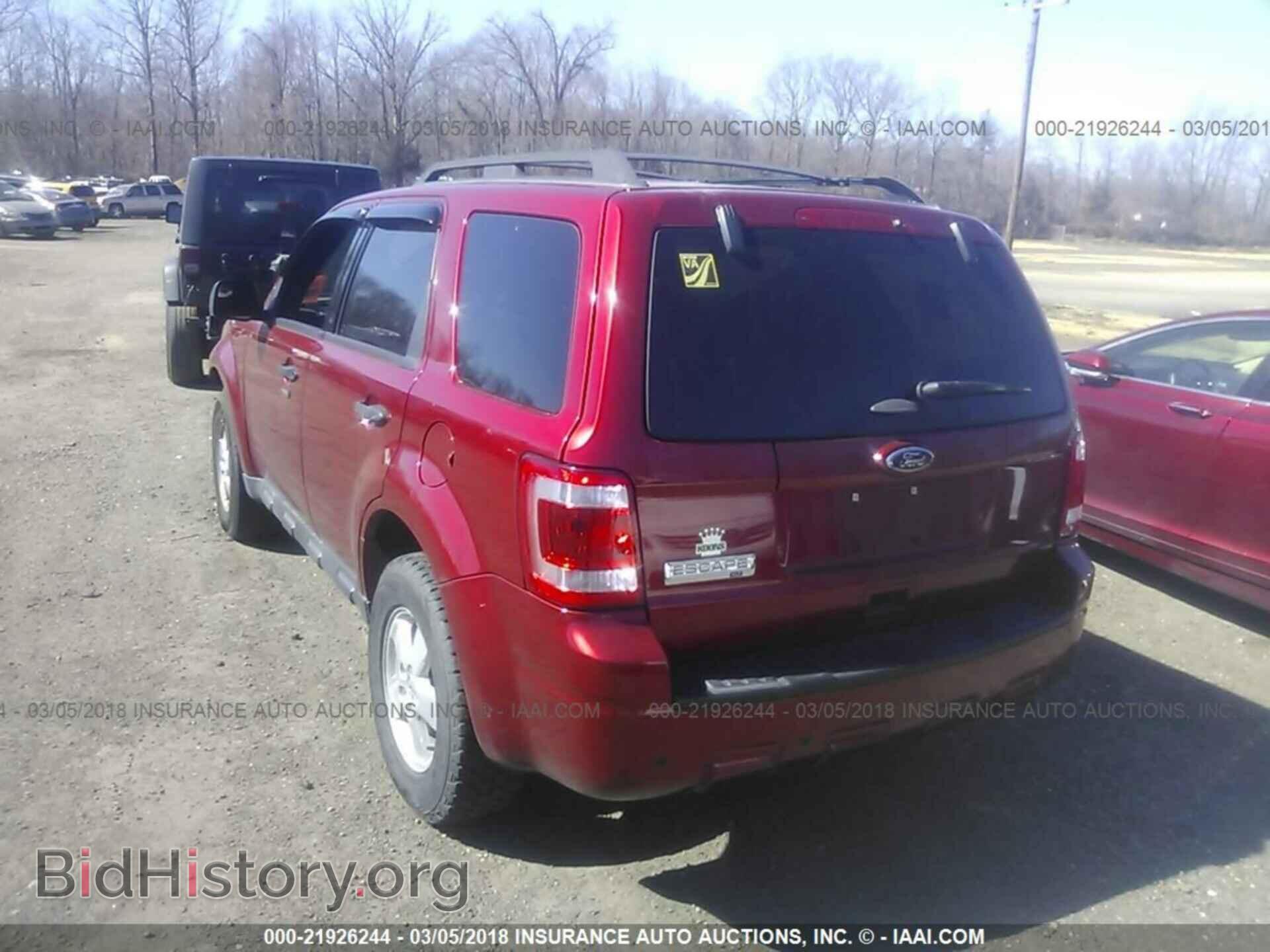 2012 Ford Escape - VIN: 1FMCU0D74CKA32494 - Photo 3
