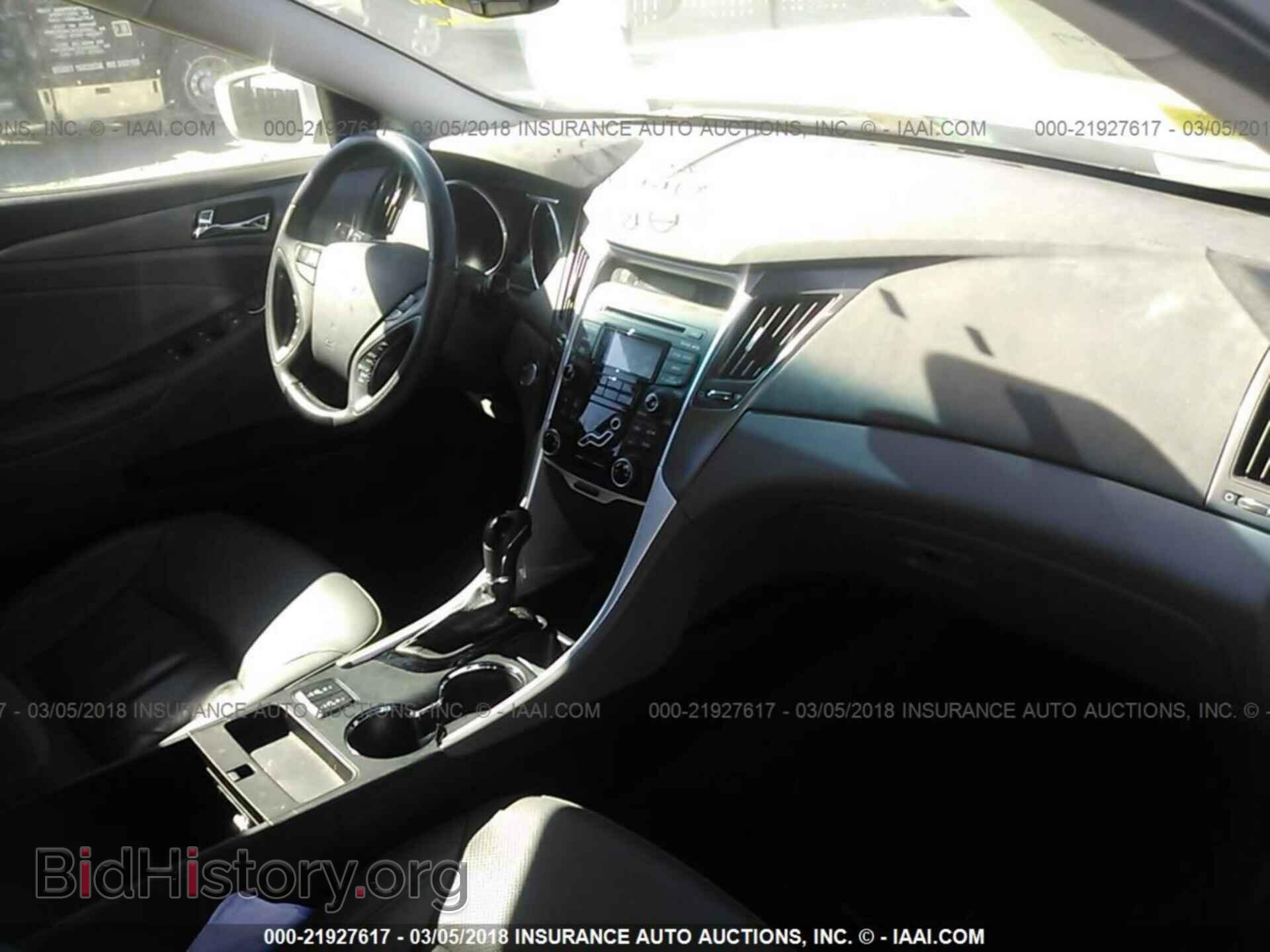 2012 Hyundai Sonata - VIN: KMHEC4A45CA060176 - Photo 5
