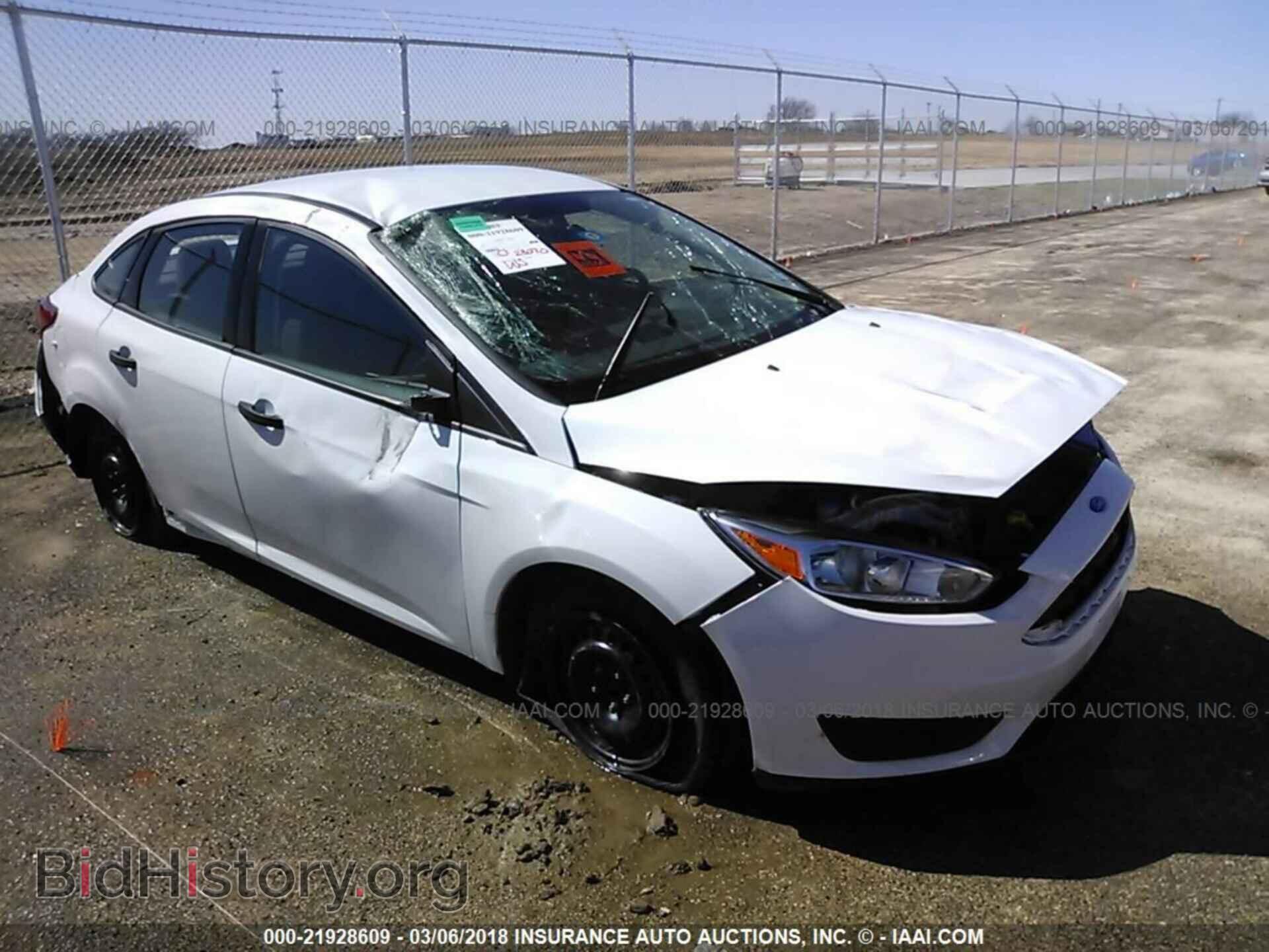 Photo 1FADP3E27FL368424 - Ford Focus 2015