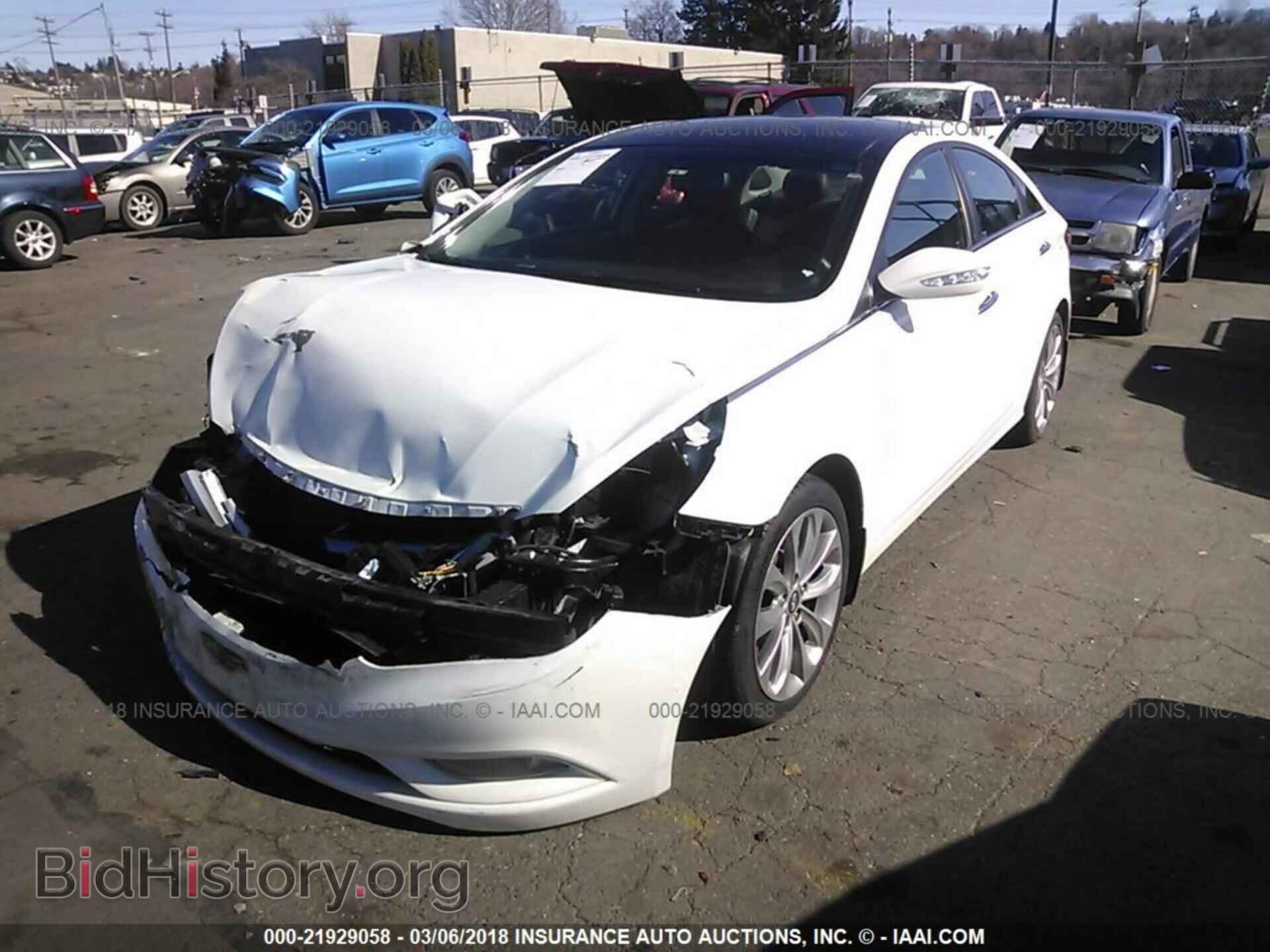 2012 Hyundai Sonata - VIN: 5NPEC4AC2CH332560 - Фото 2