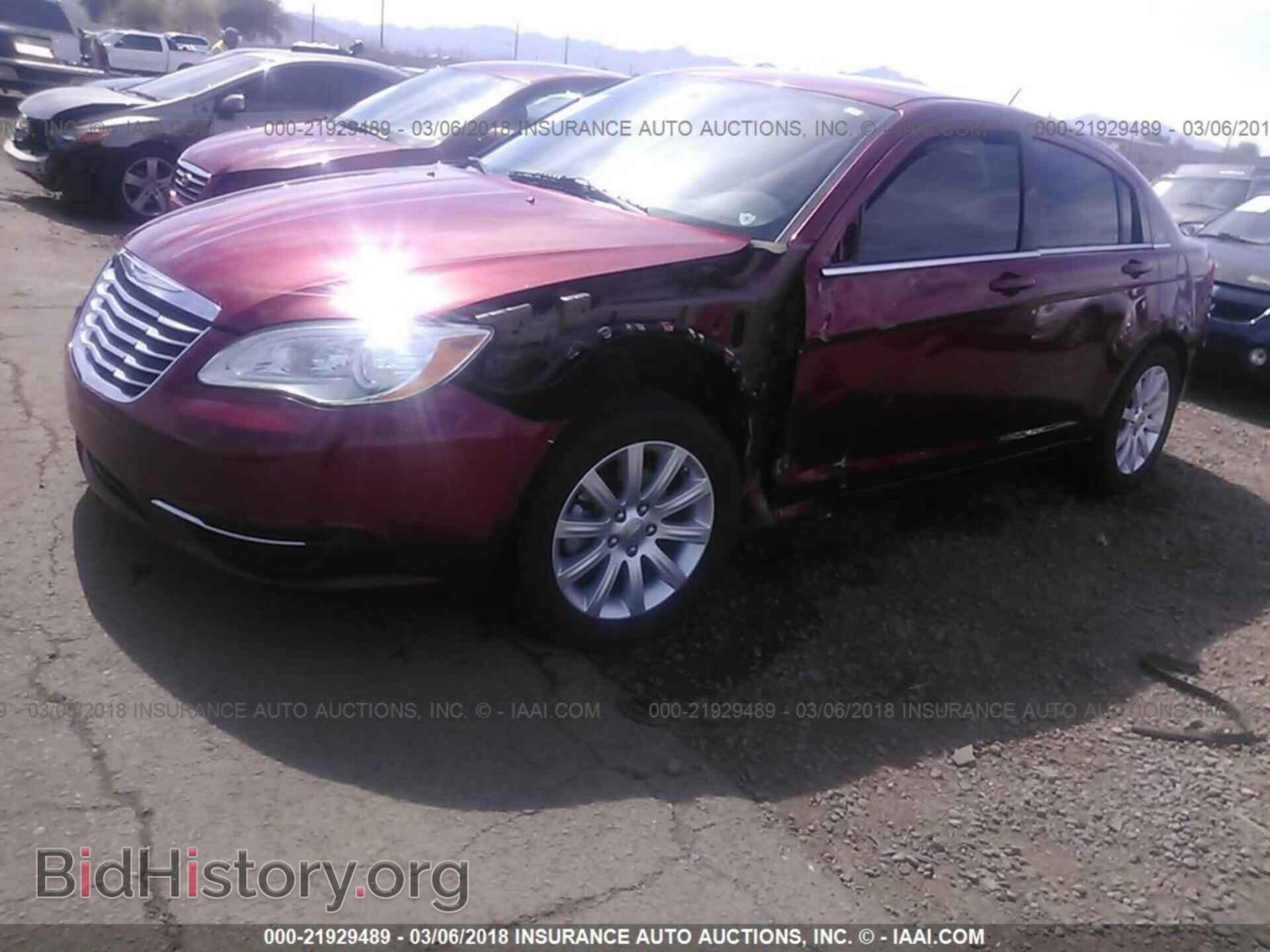 2013 Chrysler 200 - VIN: 1C3CCBBB8DN549361 - Photo 2