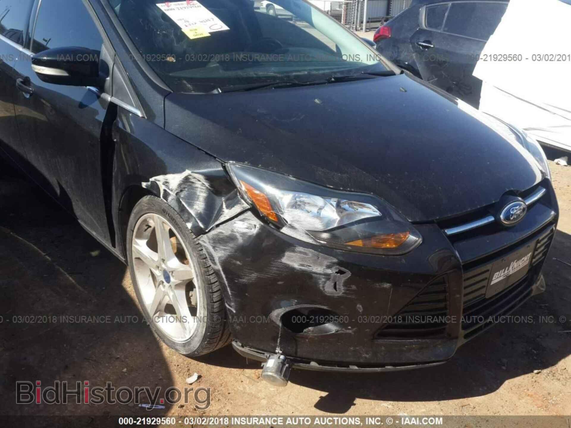 2012 Ford Focus - VIN: 1FAHP3N28CL329189 - Photo 6