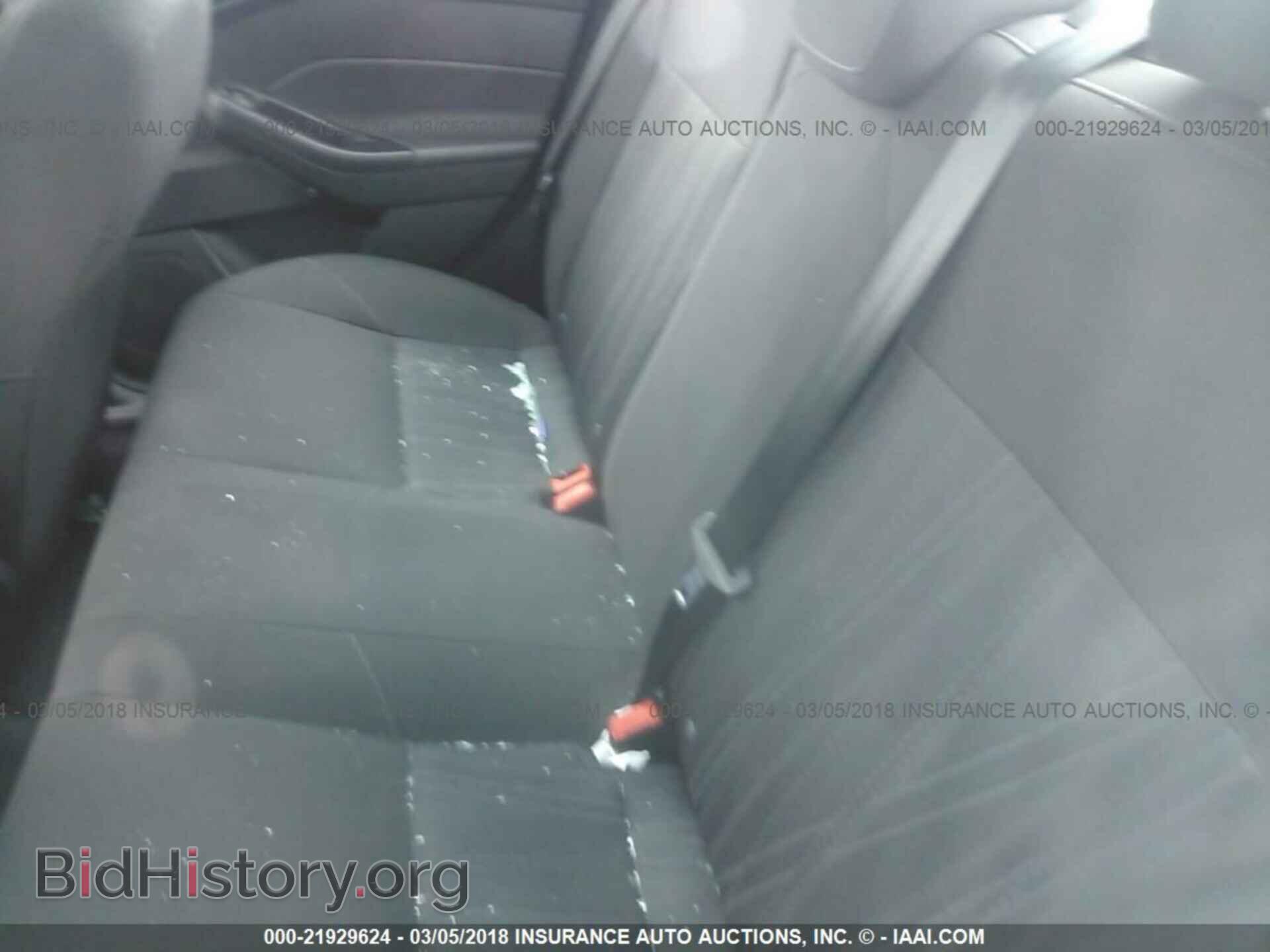 2015 Ford Focus - VIN: 1FADP3F28FL381133 - Photo 8
