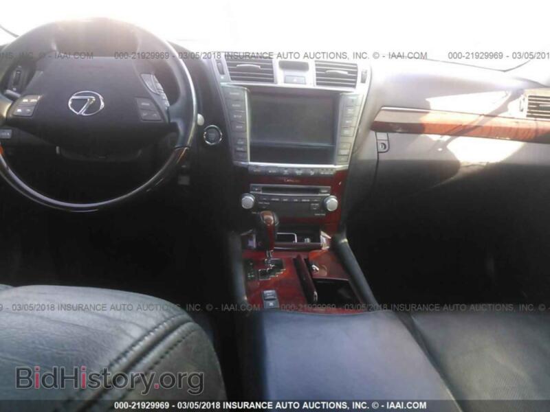 2011 Lexus LS (VIN JTHCL5EF1B5010944) — фото 5 из 10