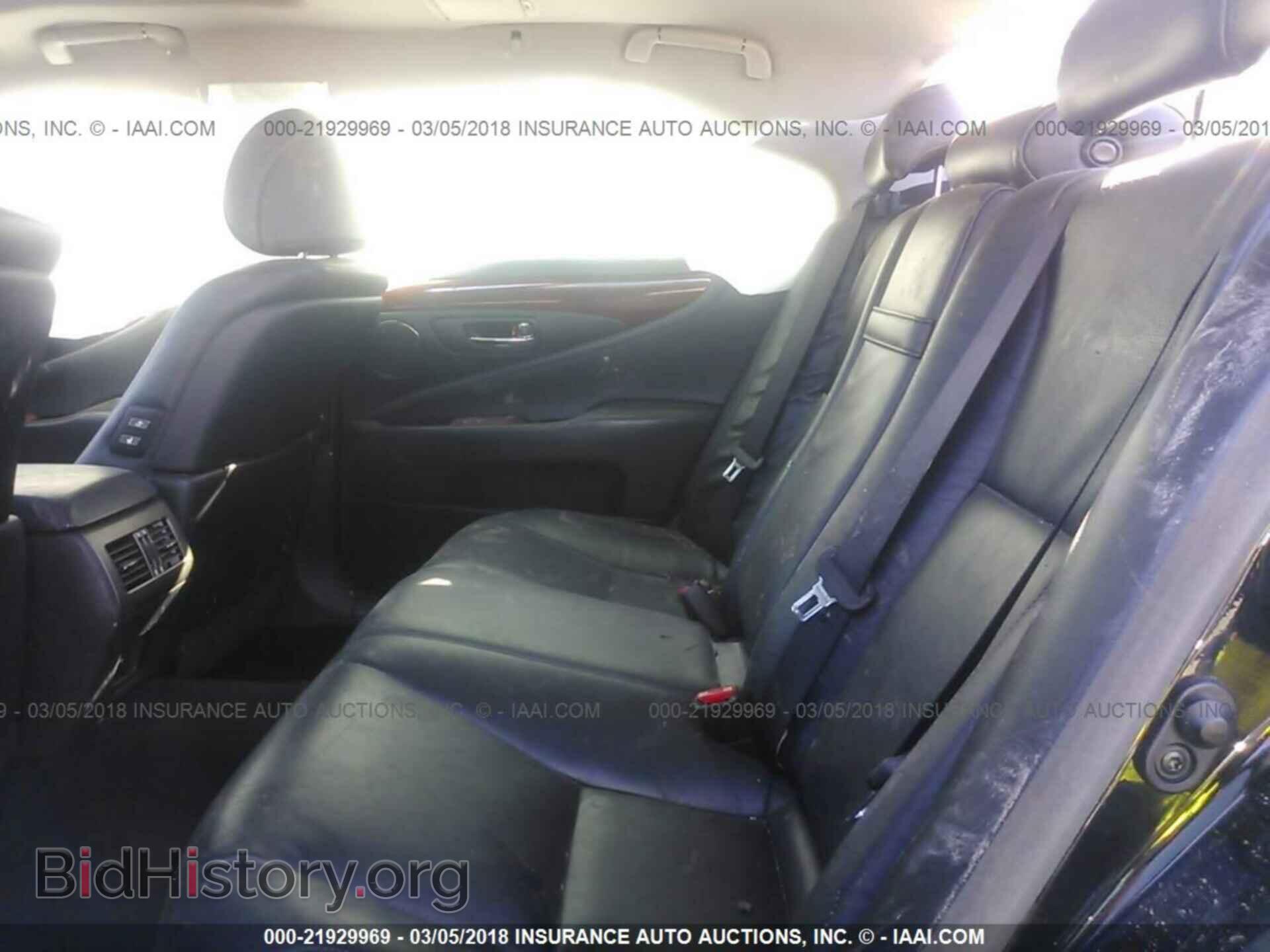 2011 Lexus Ls - VIN: JTHCL5EF1B5010944 - Photo 8