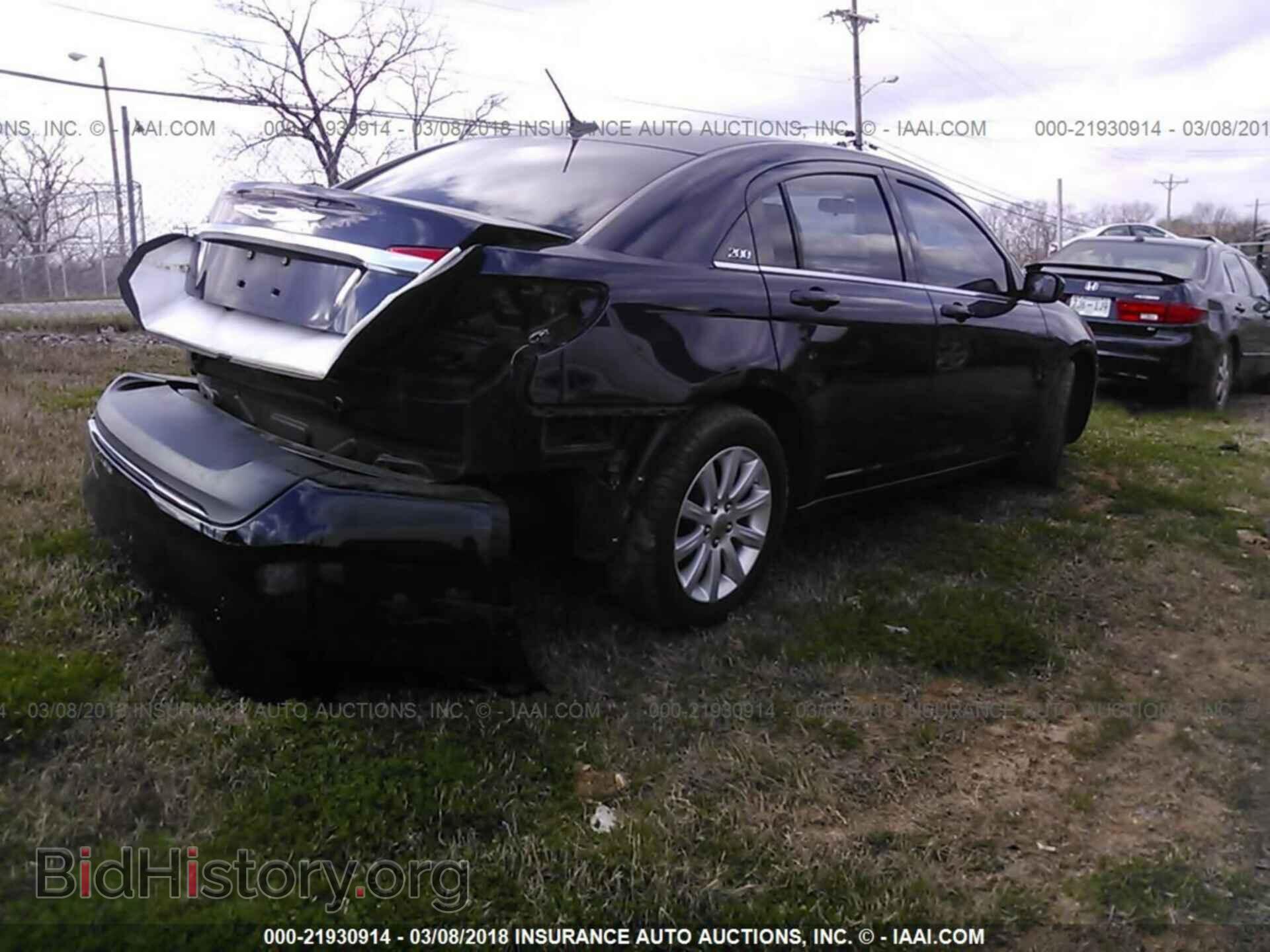 2011 Chrysler 200 - VIN: 1C3BC1FB6BN595171 - Photo 4