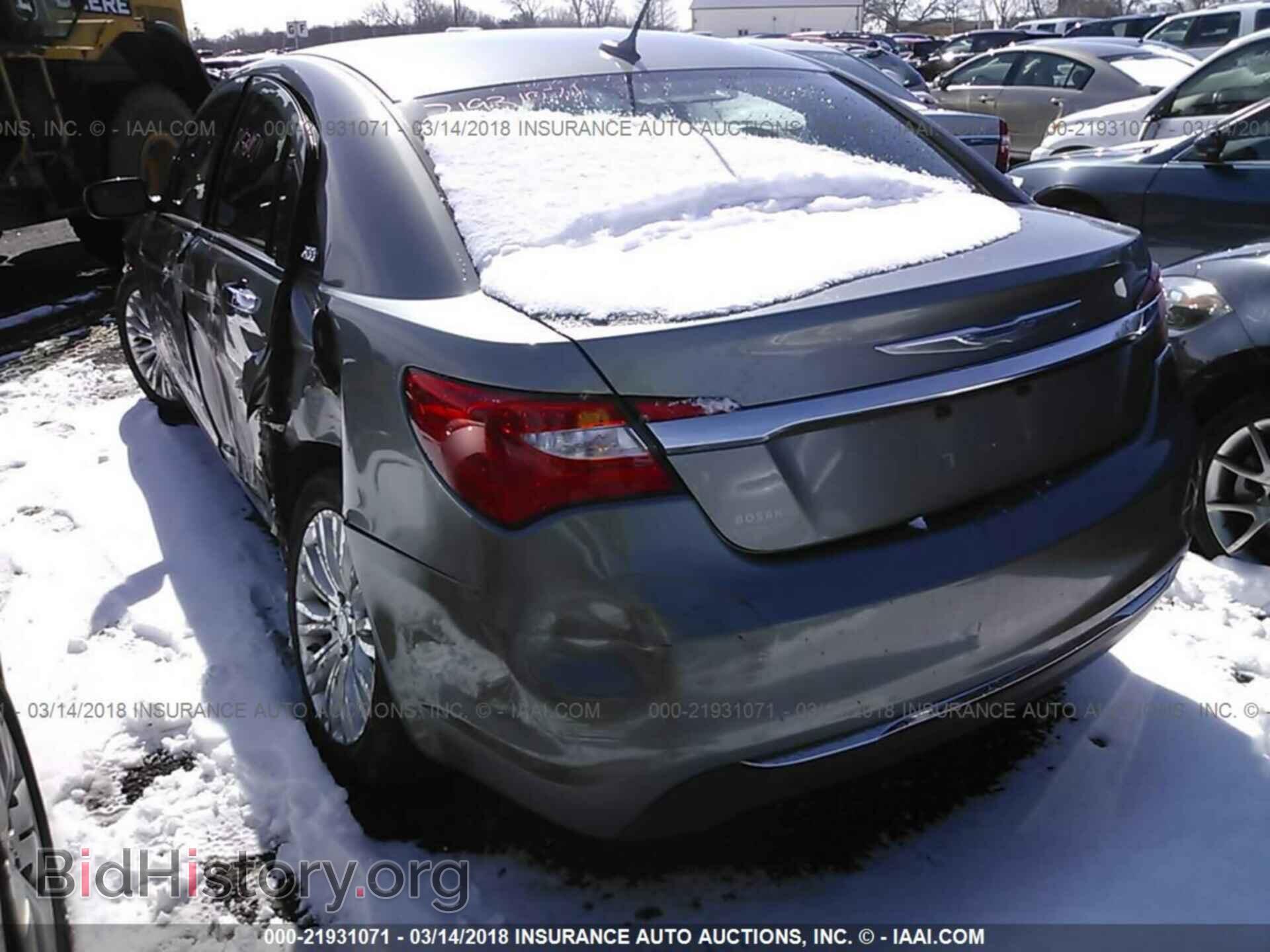 2011 Chrysler 200 - VIN: 1C3BC2FB2BN581337 - Фото 3