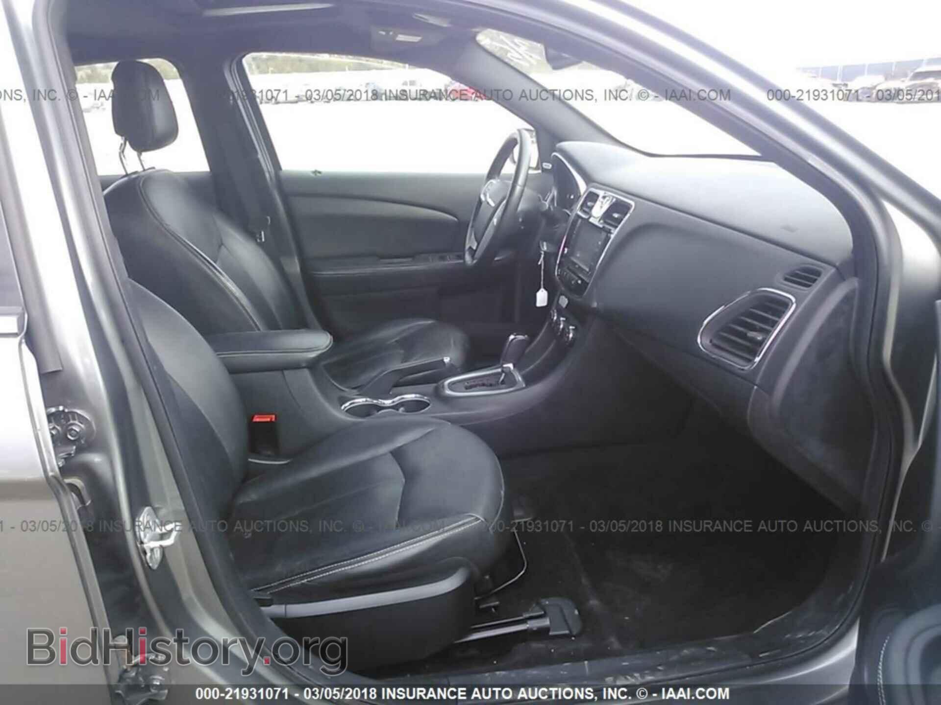 2011 Chrysler 200 - VIN: 1C3BC2FB2BN581337 - Фото 5