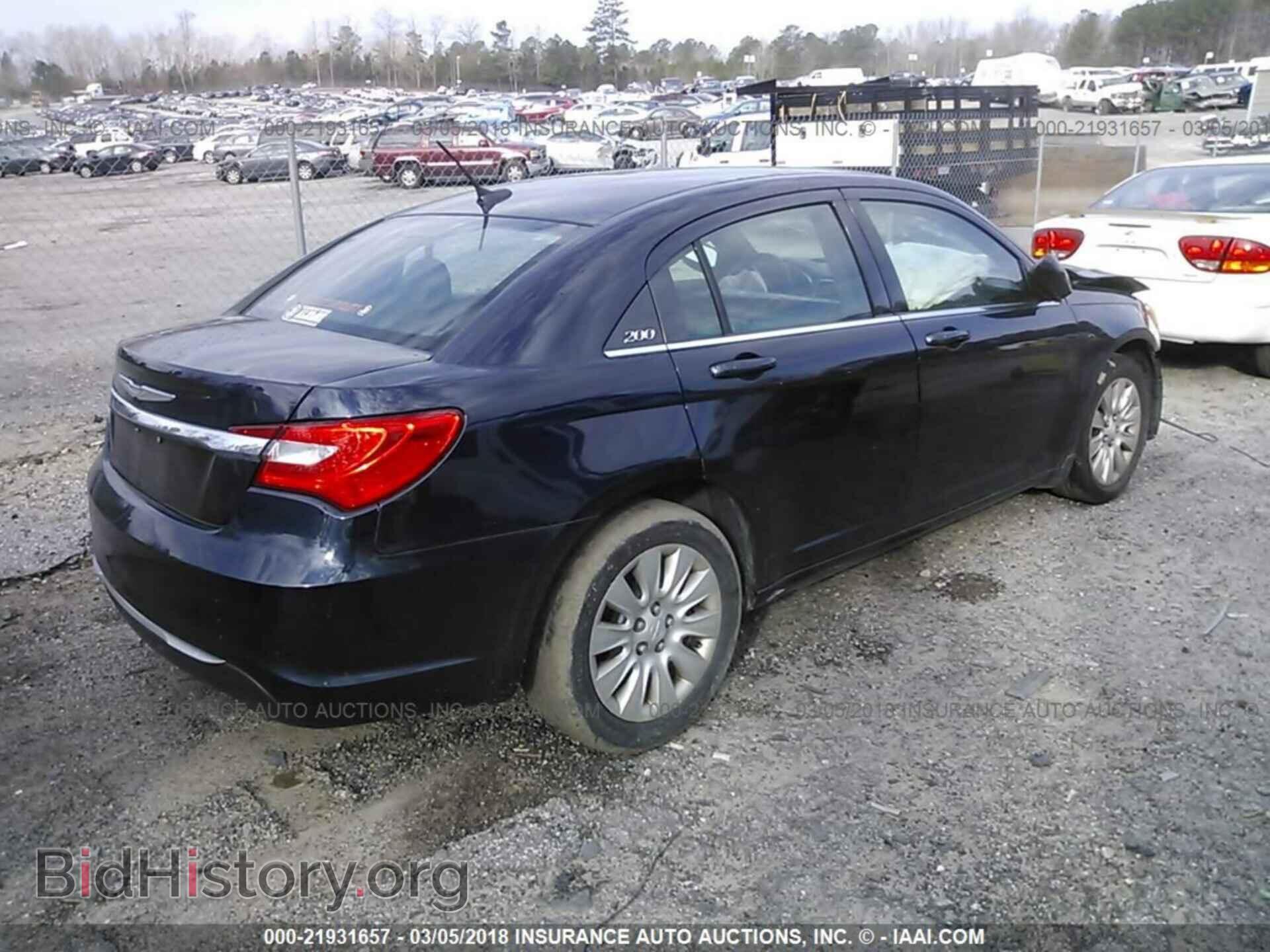 2012 Chrysler 200 - VIN: 1C3CCBAG3CN137442 - Фото 4