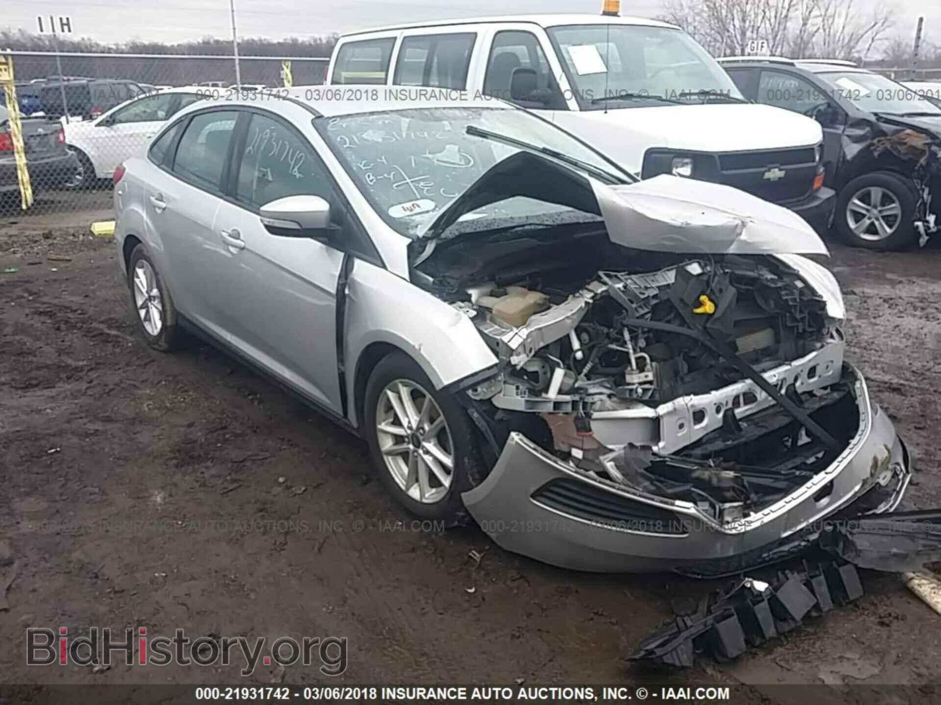 Photo 1FADP3F27FL263705 - Ford Focus 2015