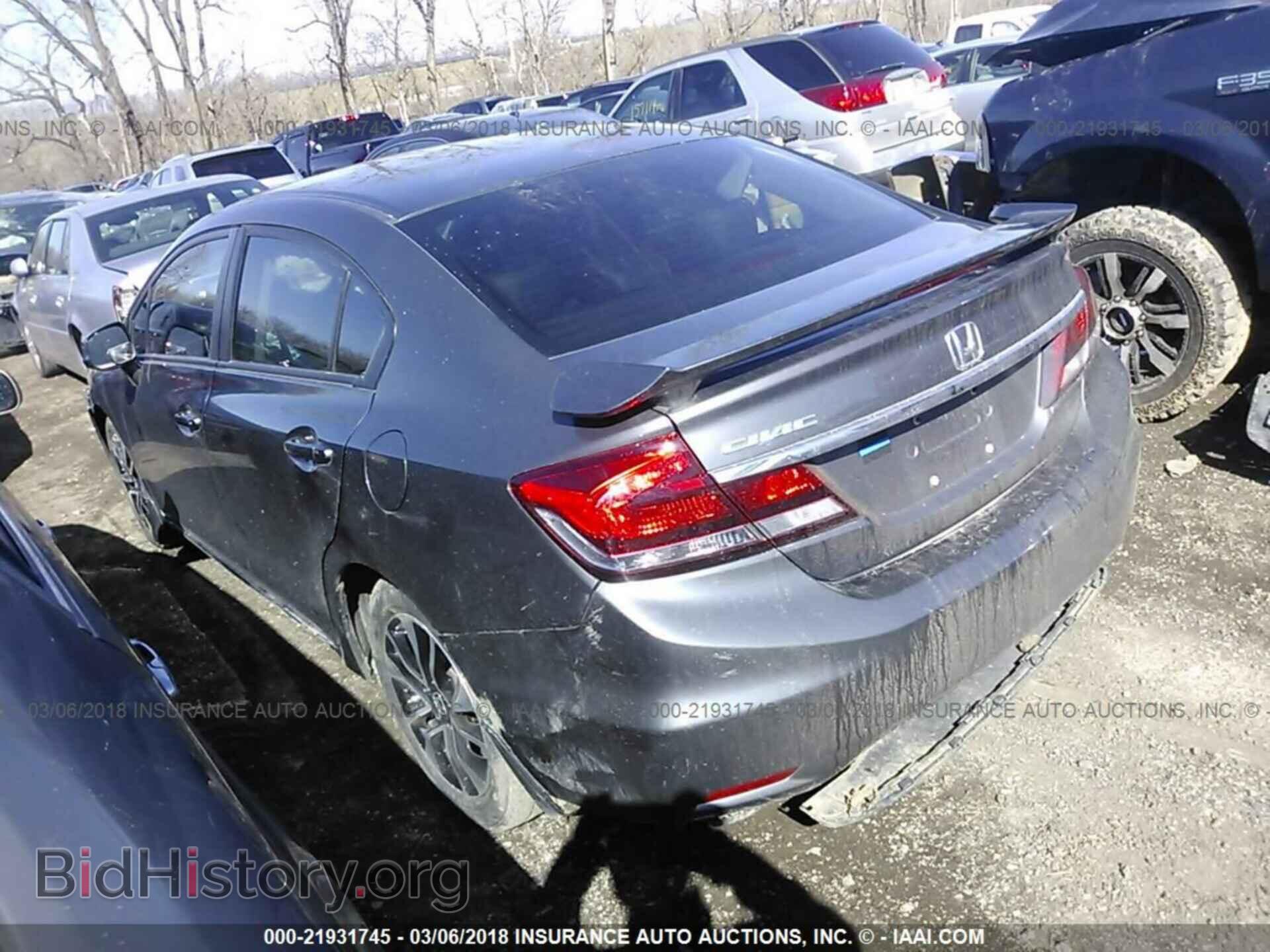 2013 Honda Civic - VIN: 2HGFB2F9XDH504385 - Фото 3