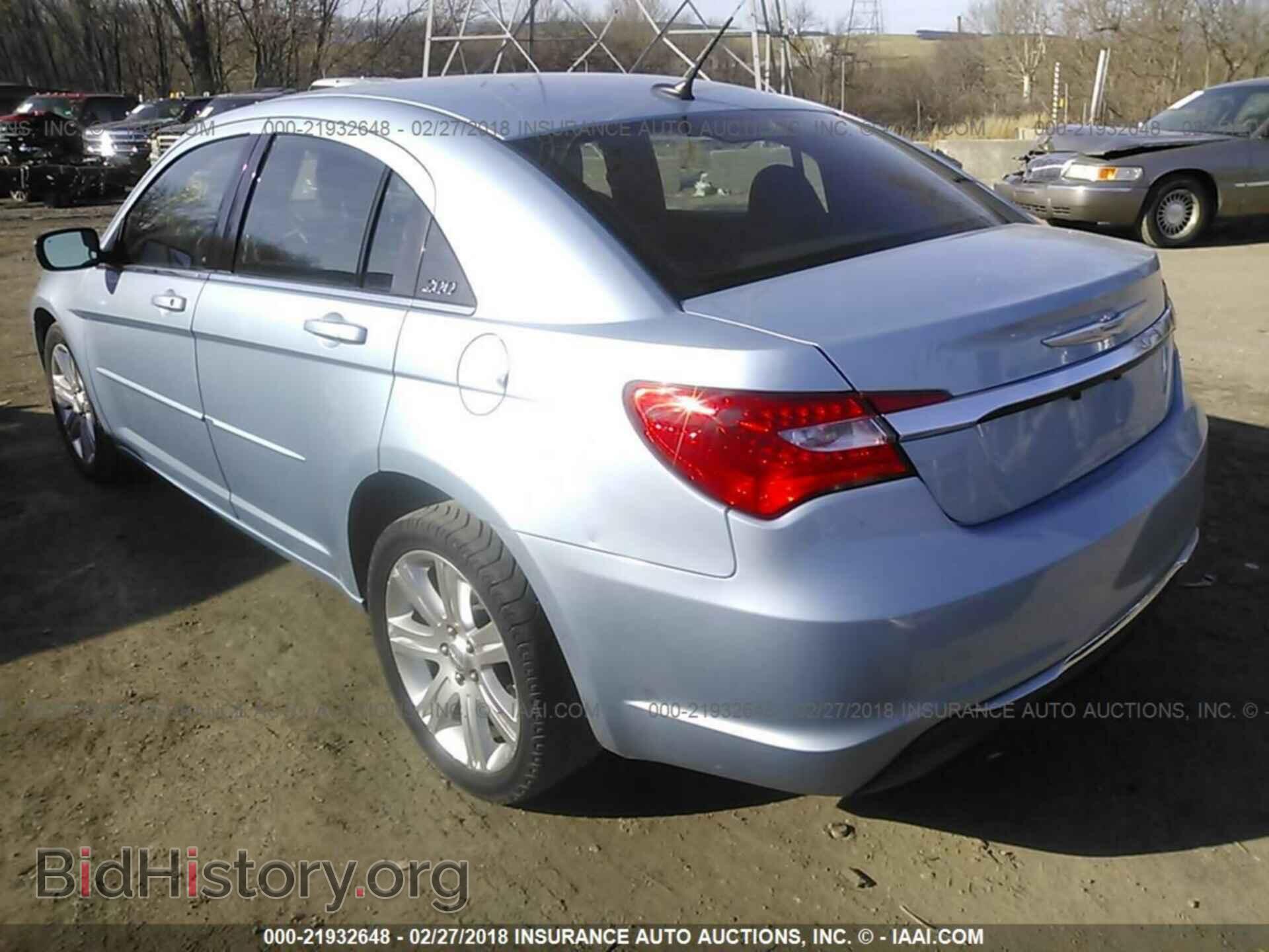 2013 Chrysler 200 - VIN: 1C3CCBBB4DN655919 - Photo 3