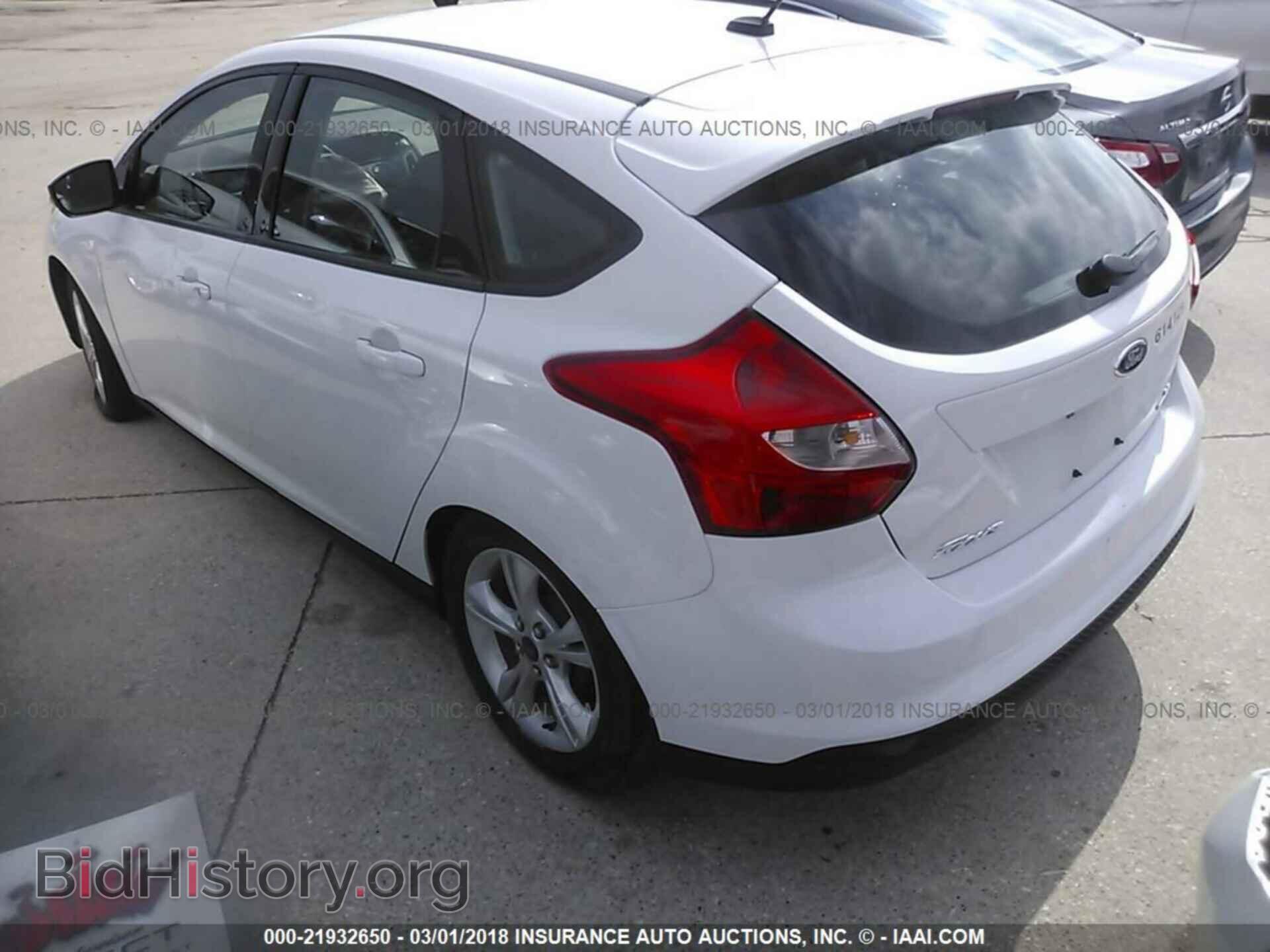 2014 Ford Focus - VIN: 1FADP3K21EL393225 - Photo 3