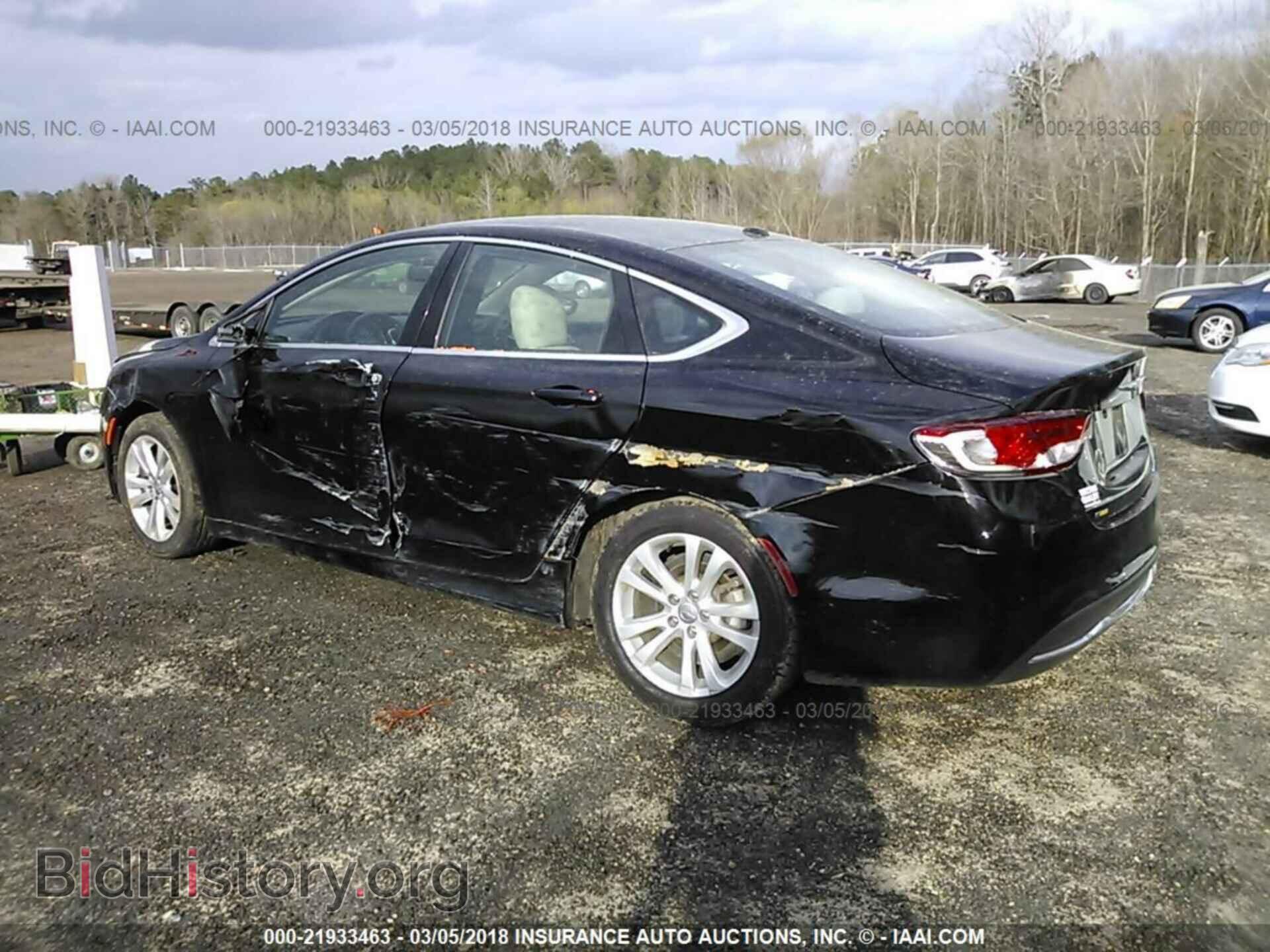 2015 Chrysler 200 - VIN: 1C3CCCAB3FN720446 - Photo 3