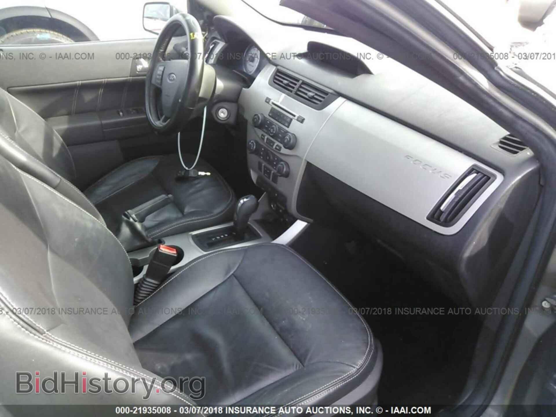 2011 Ford Focus - VIN: 1FAHP3HN3BW191063 - Фото 5