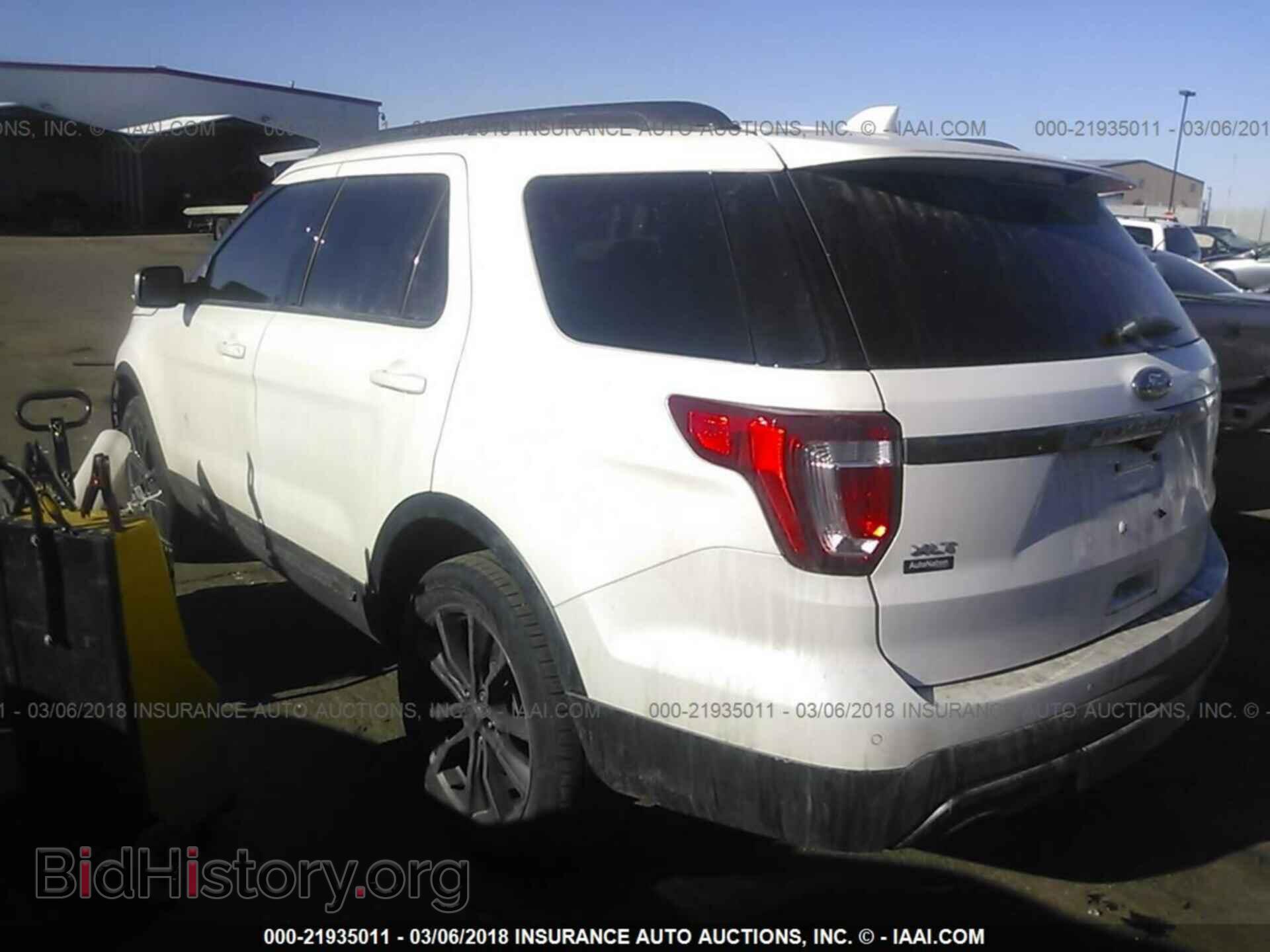 2017 Ford Explorer - VIN: 1FM5K8D80HGA75648 - Photo 3