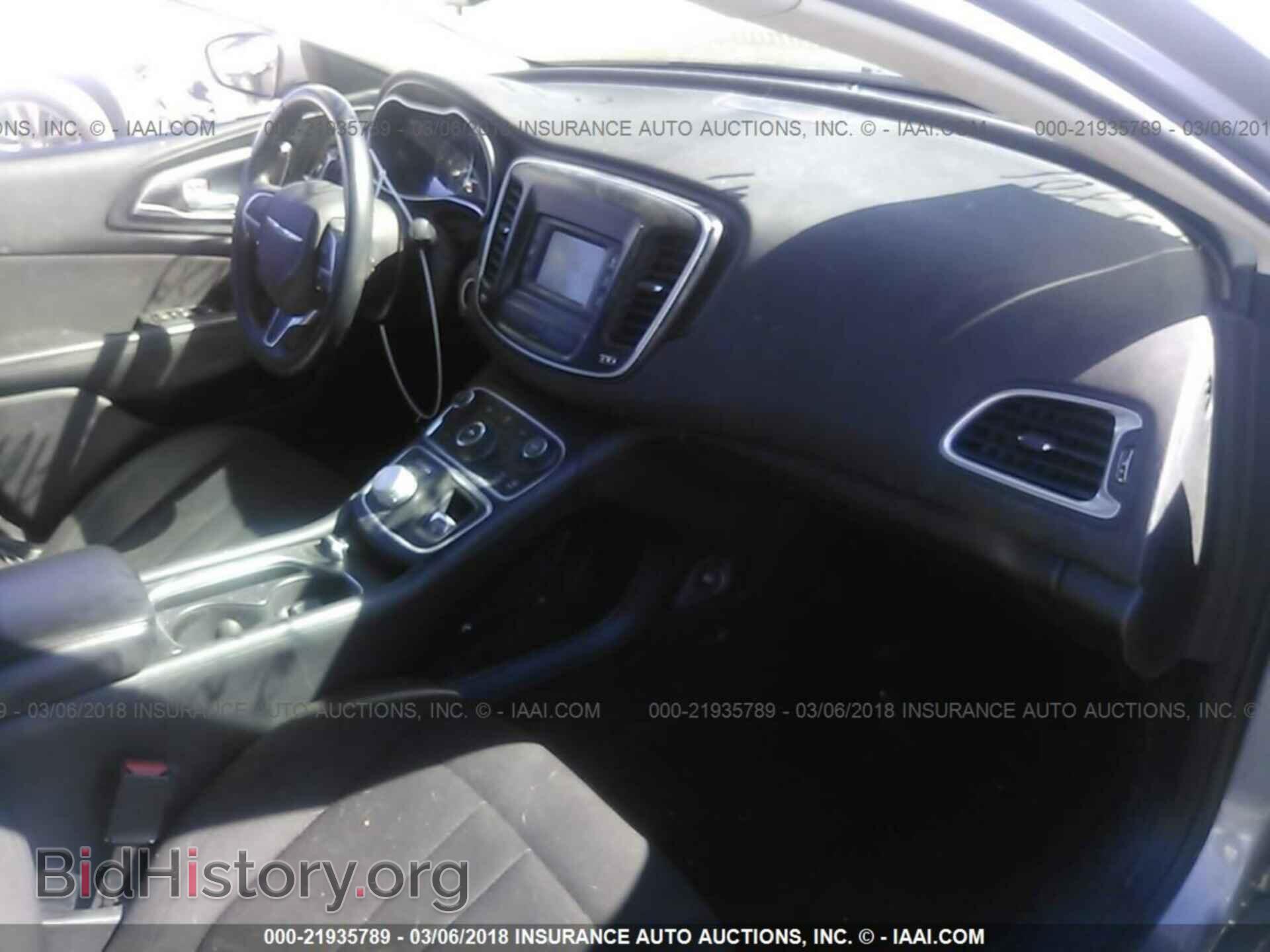 2016 Chrysler 200 - VIN: 1C3CCCABXGN105801 - Фото 5