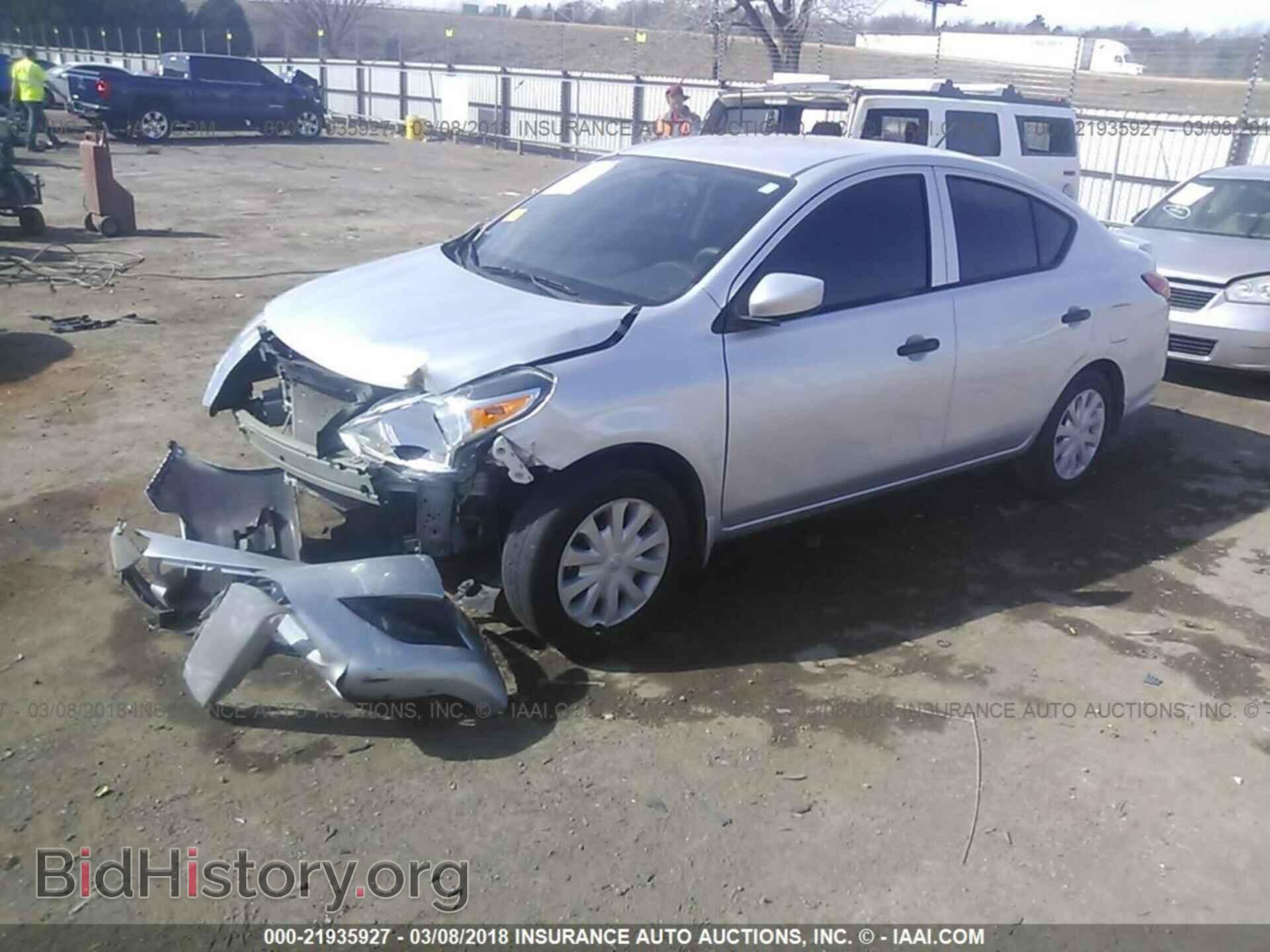 2016 Nissan Versa - VIN: 3N1CN7AP9GL862877 - Фото 2