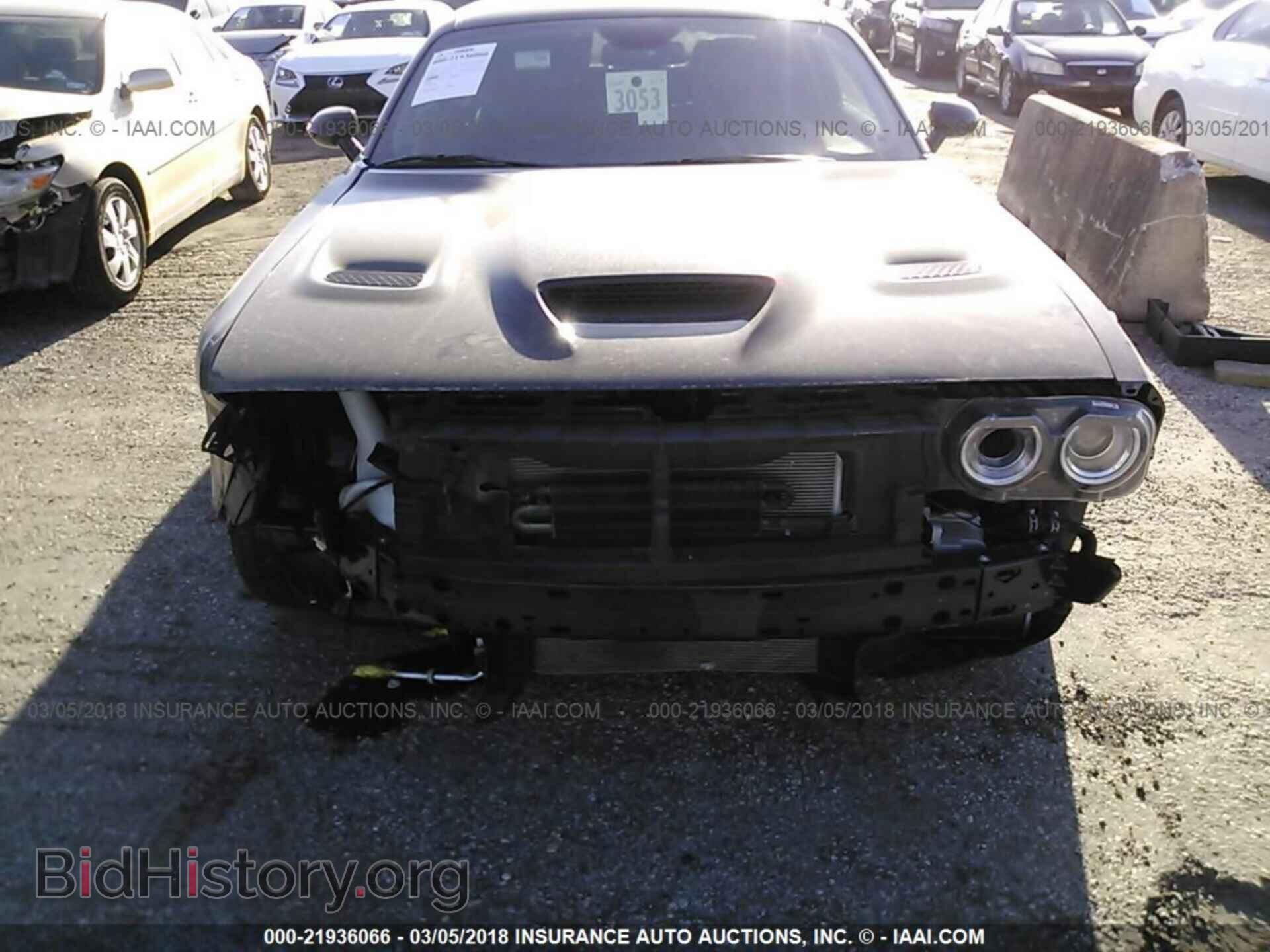 2015 Dodge Challenger - VIN: 2C3CDZC98FH804328 - Photo 6