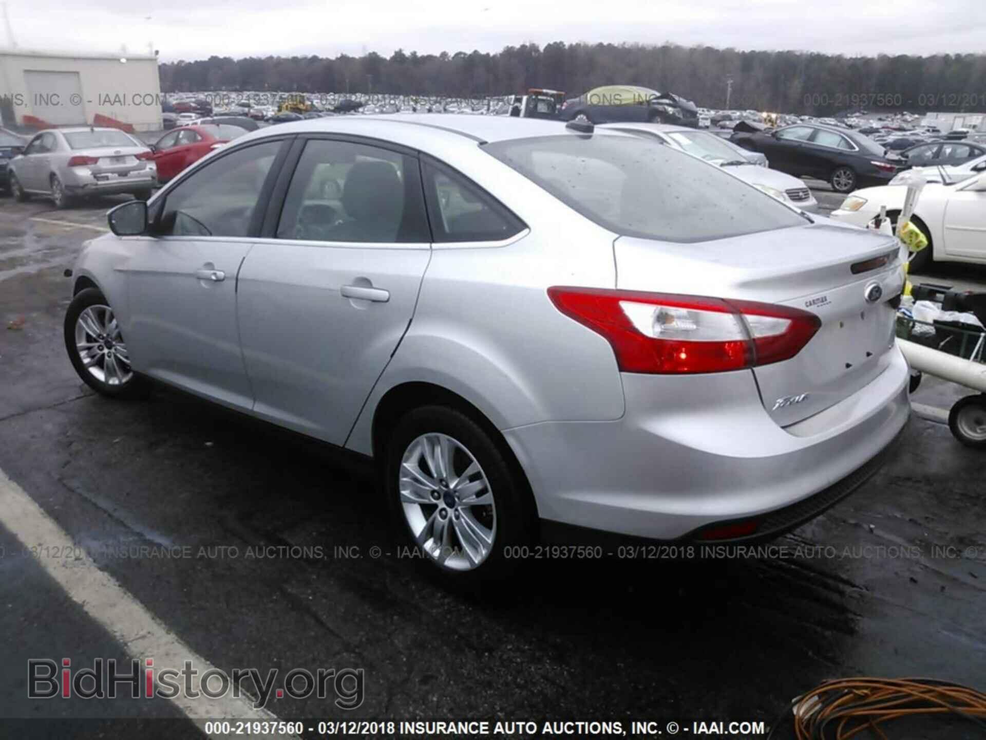 2012 Ford Focus - VIN: 1FAHP3H23CL397167 - Photo 3
