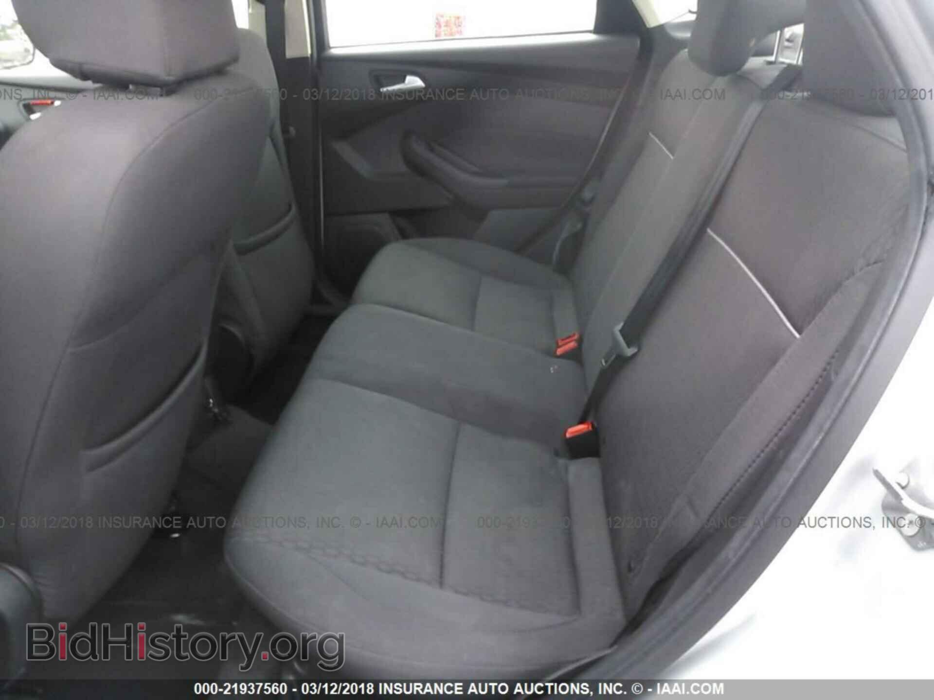 2012 Ford Focus - VIN: 1FAHP3H23CL397167 - Photo 8