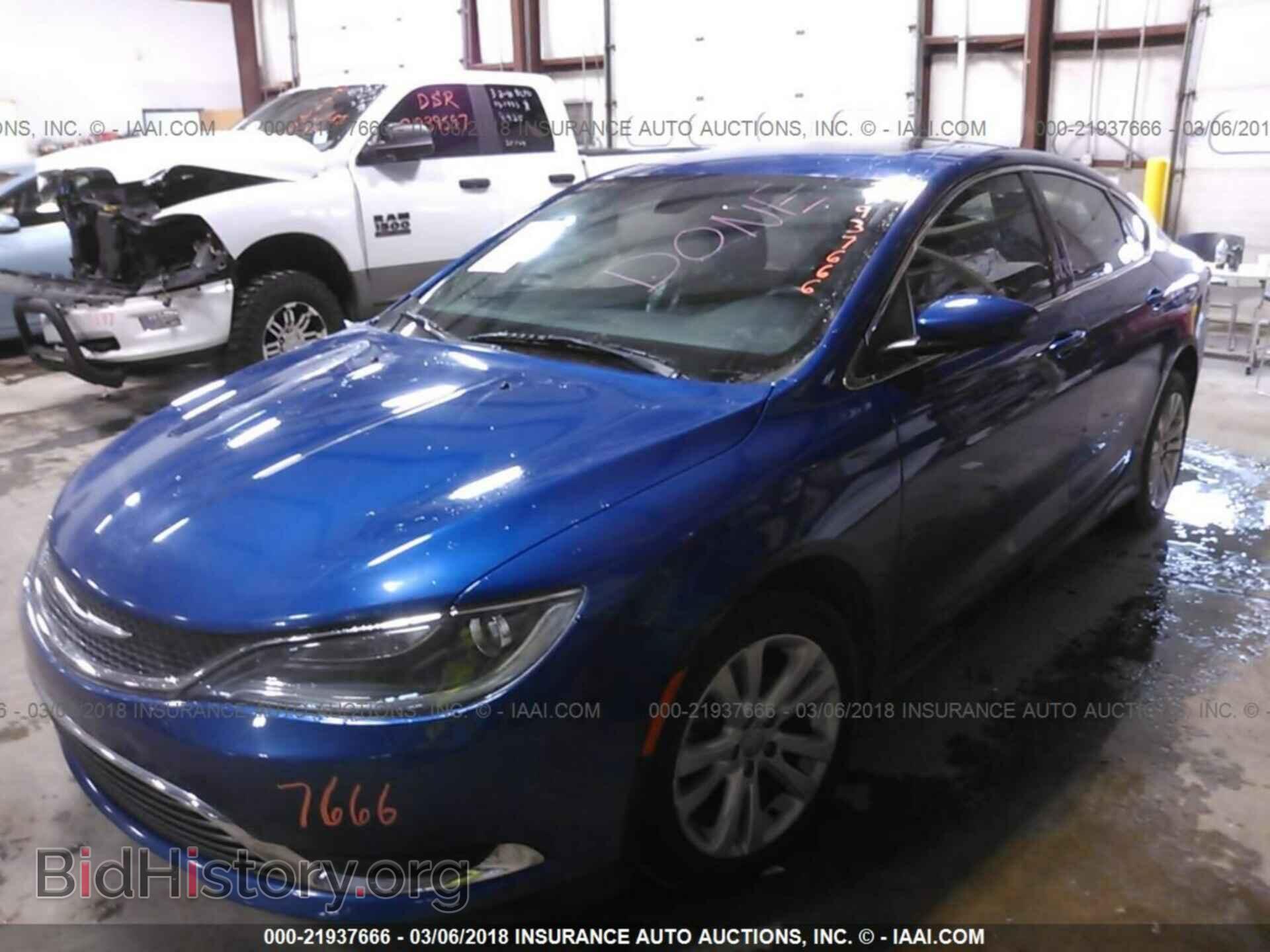 2015 Chrysler 200 - VIN: 1C3CCCAB2FN679226 - Photo 2