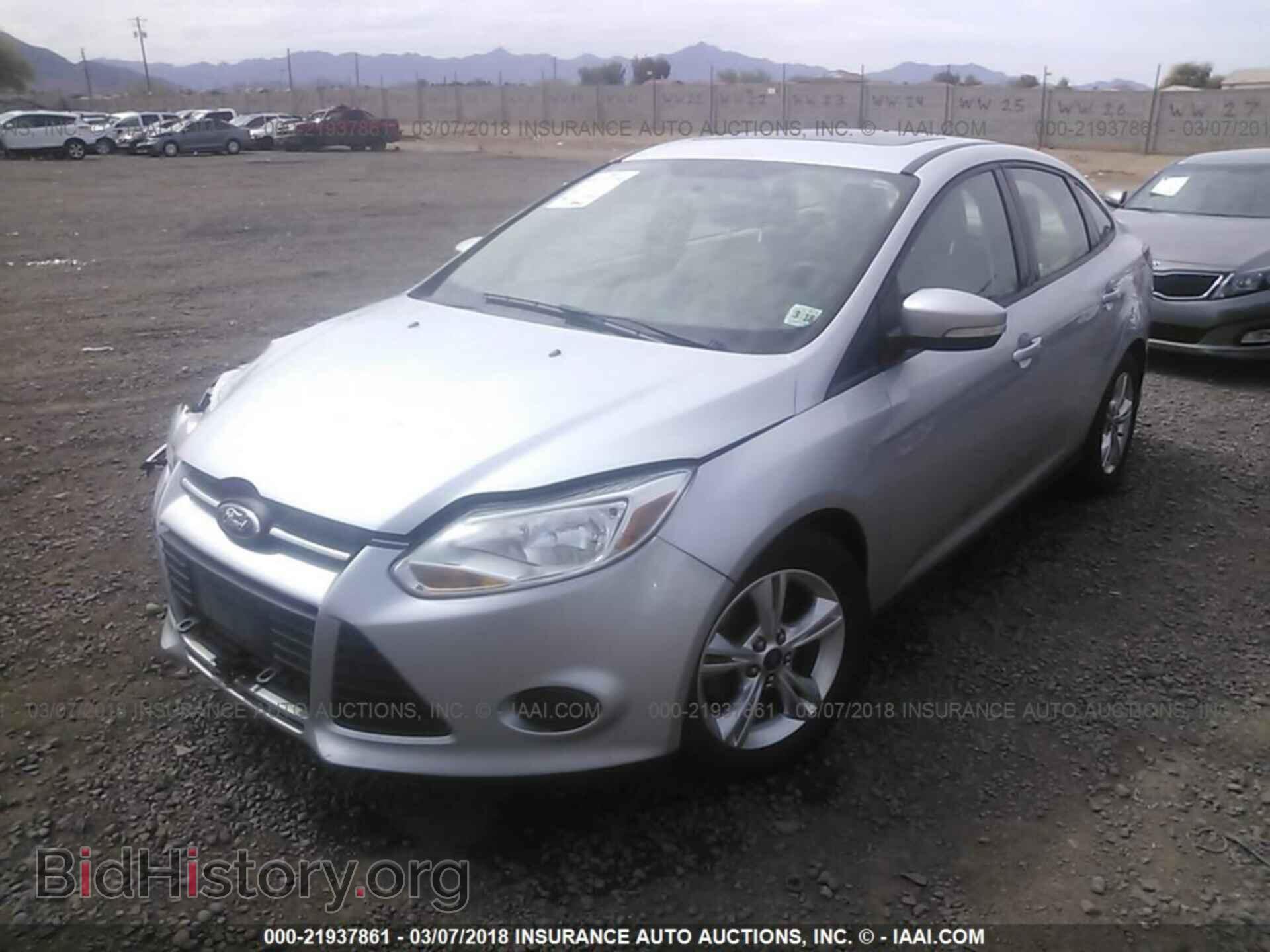 2013 Ford Focus - VIN: 1FADP3F28DL161035 - Photo 2