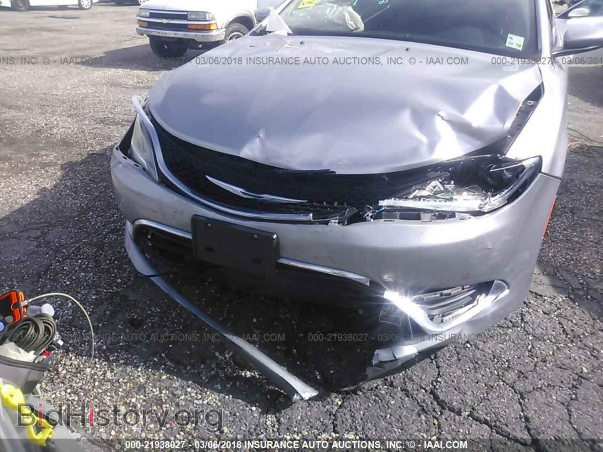 2015 Chrysler 200 - VIN: 1C3CCCAB8FN675780 - Photo 6