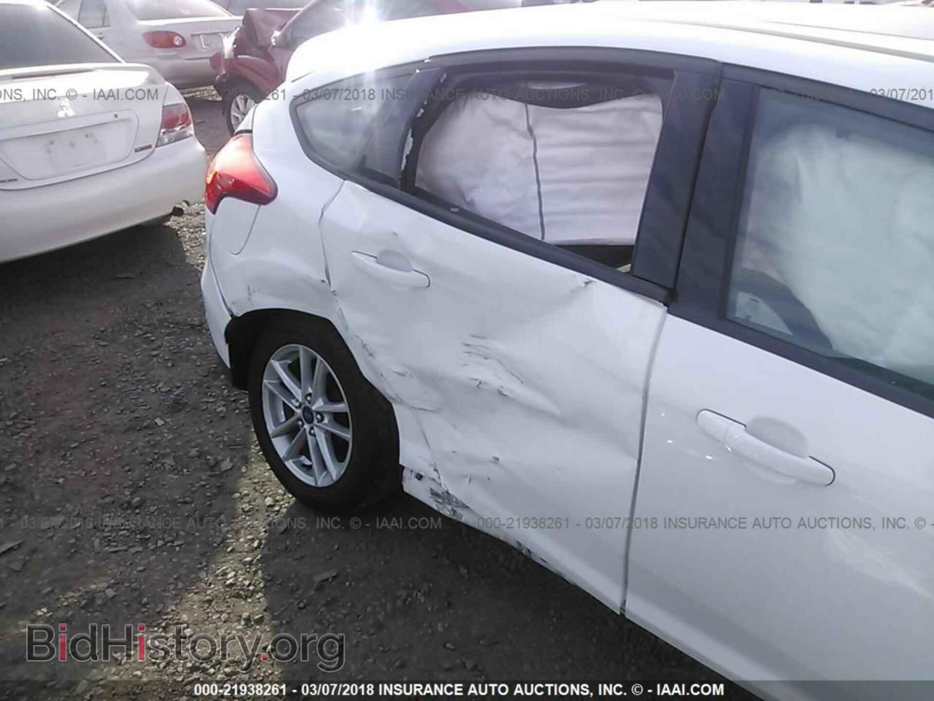 2016 Ford Focus - VIN: 1FADP3K23GL263983 - Фото 6