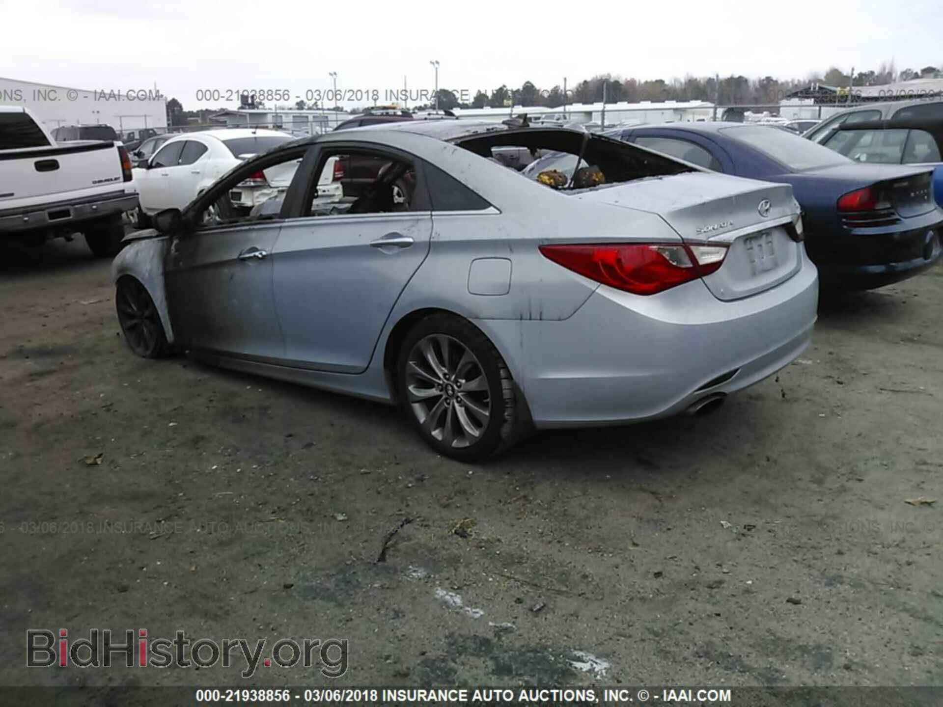 2012 Hyundai Sonata - VIN: 5NPEC4AB7CH348373 - Фото 3