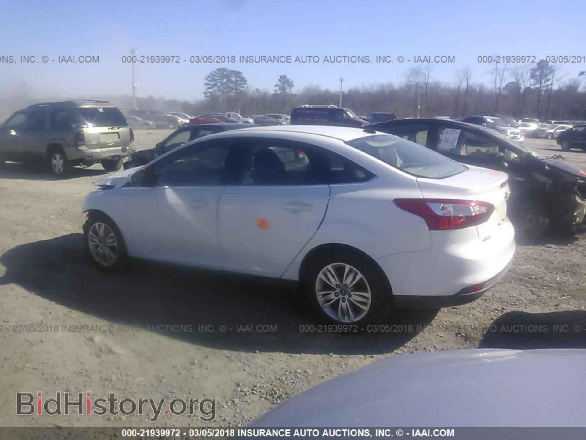 2012 Ford Focus - VIN: 1FAHP3H20CL424289 - Фото 3