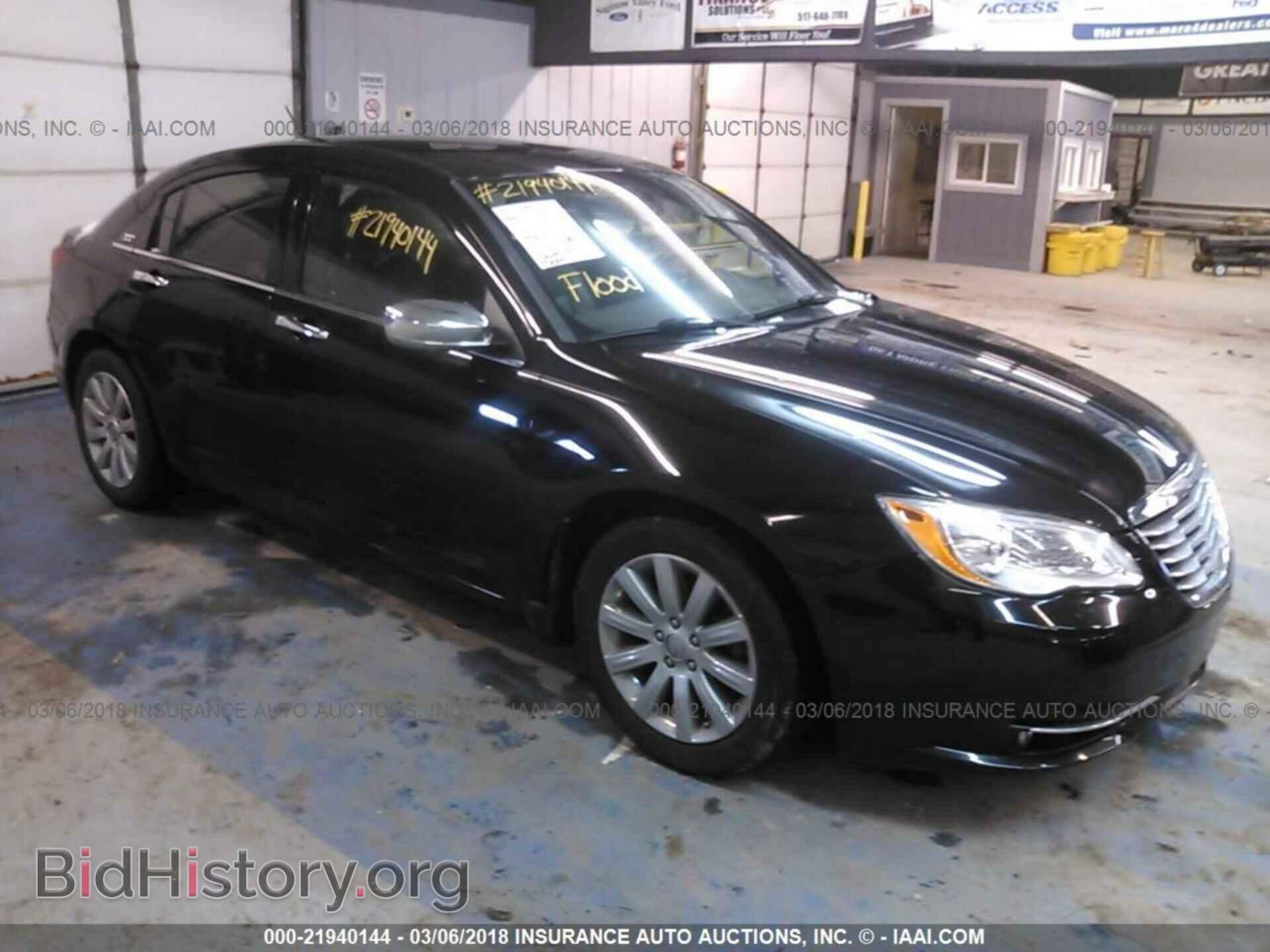 Photo 1C3CCBCG0DN759740 - Chrysler 200 2013