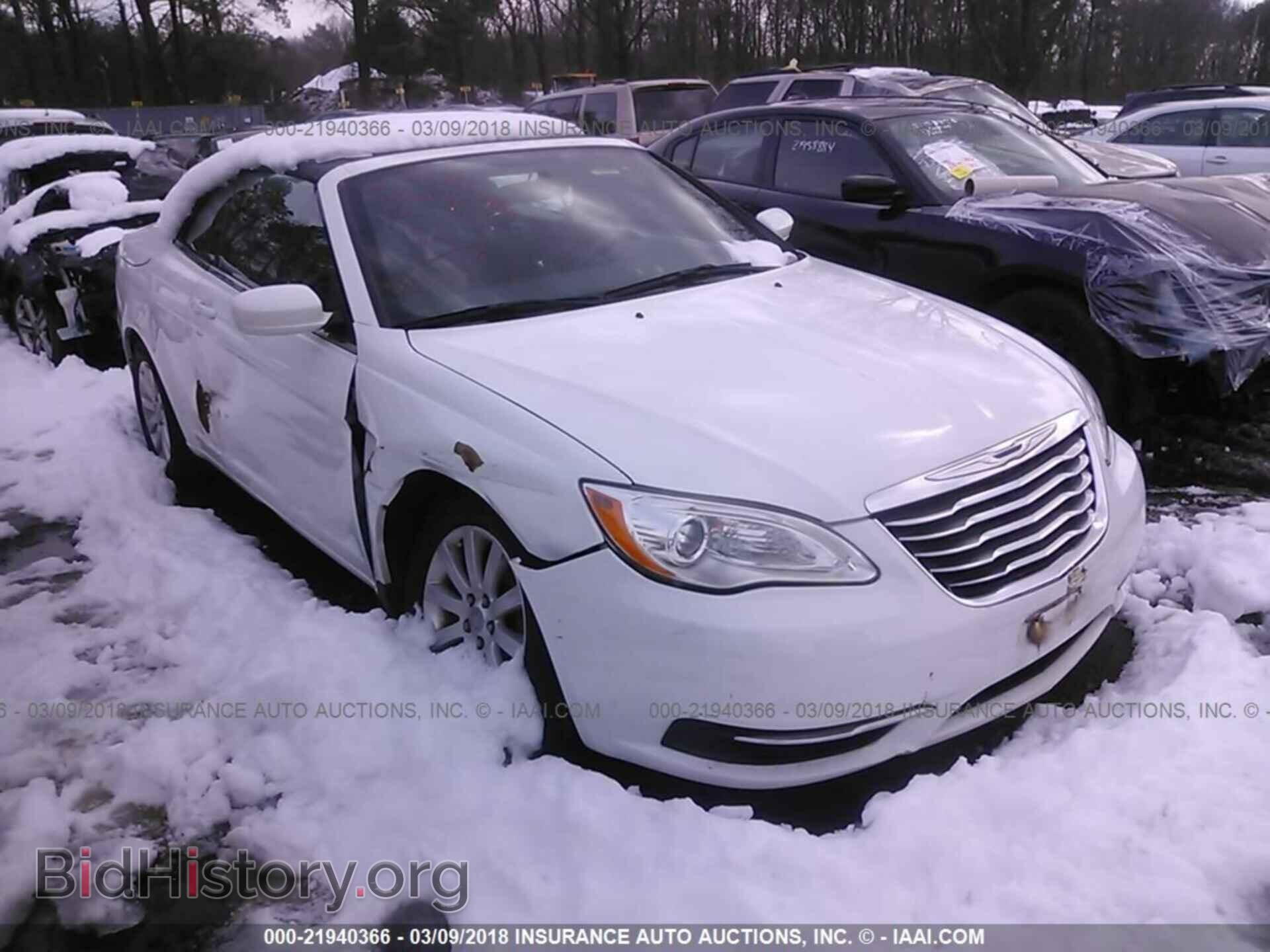 Photo 1C3BC2EB2BN554933 - Chrysler 200 2011