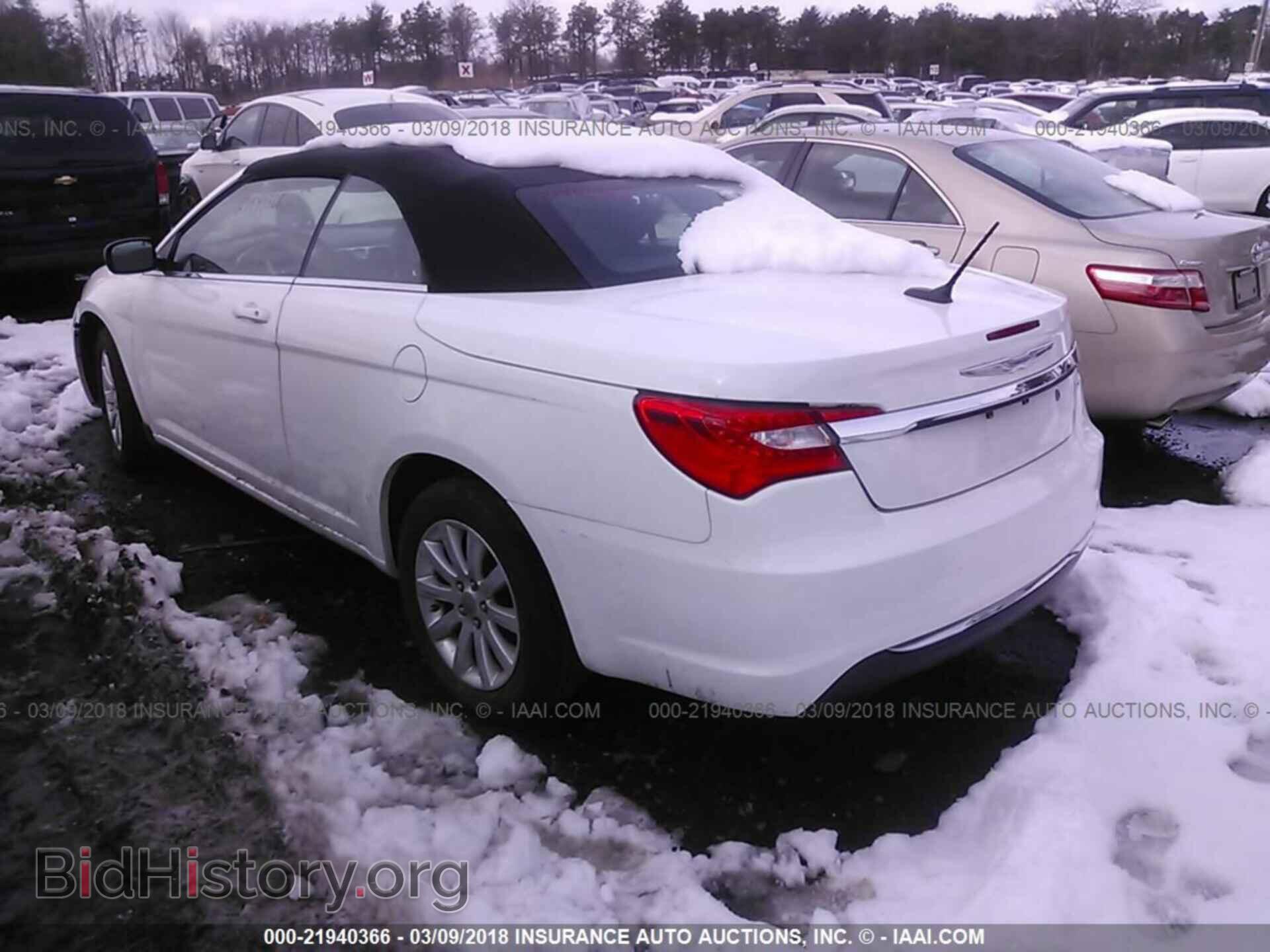 2011 Chrysler 200 - VIN: 1C3BC2EB2BN554933 - Photo 3